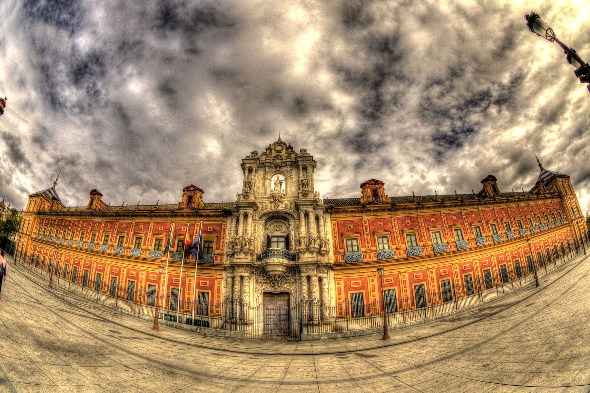 Canon EF 8-15mm F4L Fisheye USM sample photo. Sede junta de andalucia. sevilla. photography
