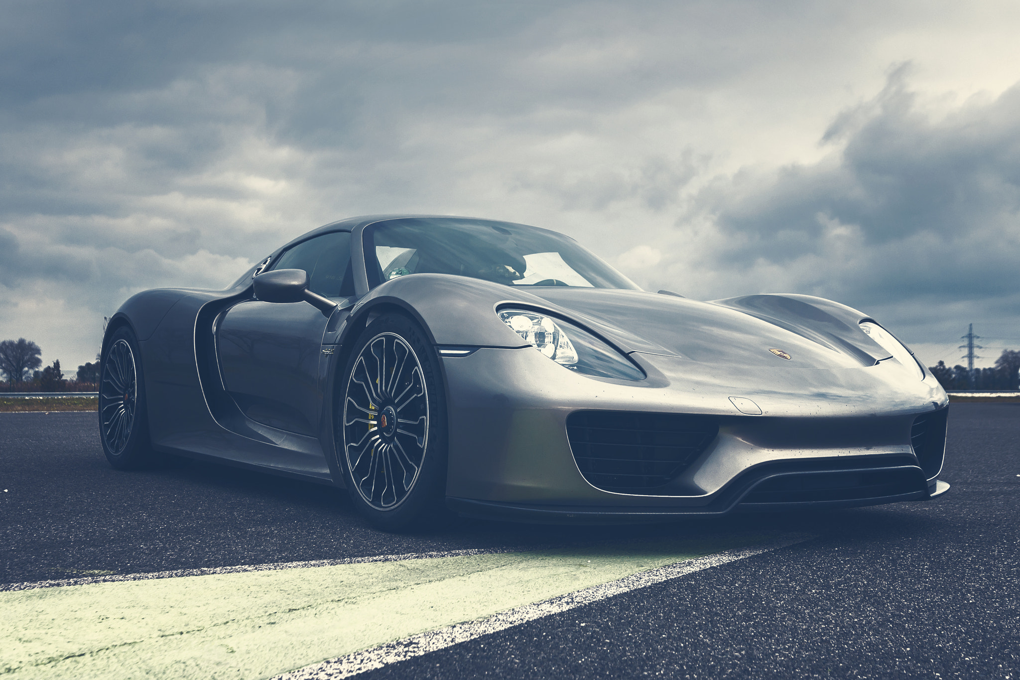 Nikon D90 + Sigma 24-105mm F4 DG OS HSM Art sample photo. Porsche 918 spyder photography