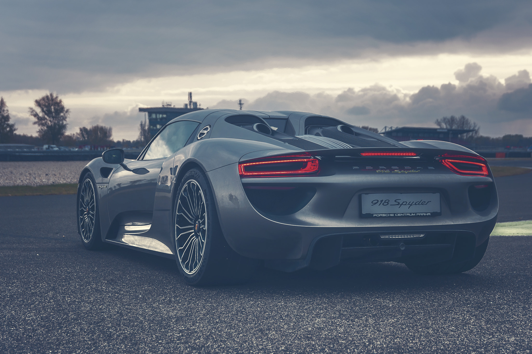 Nikon D90 + Sigma 24-105mm F4 DG OS HSM Art sample photo. Porsche 918 spyder photography