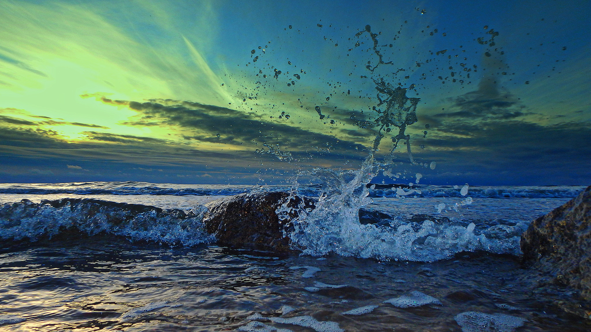 Olympus TG-850 sample photo. Water "dance" photography
