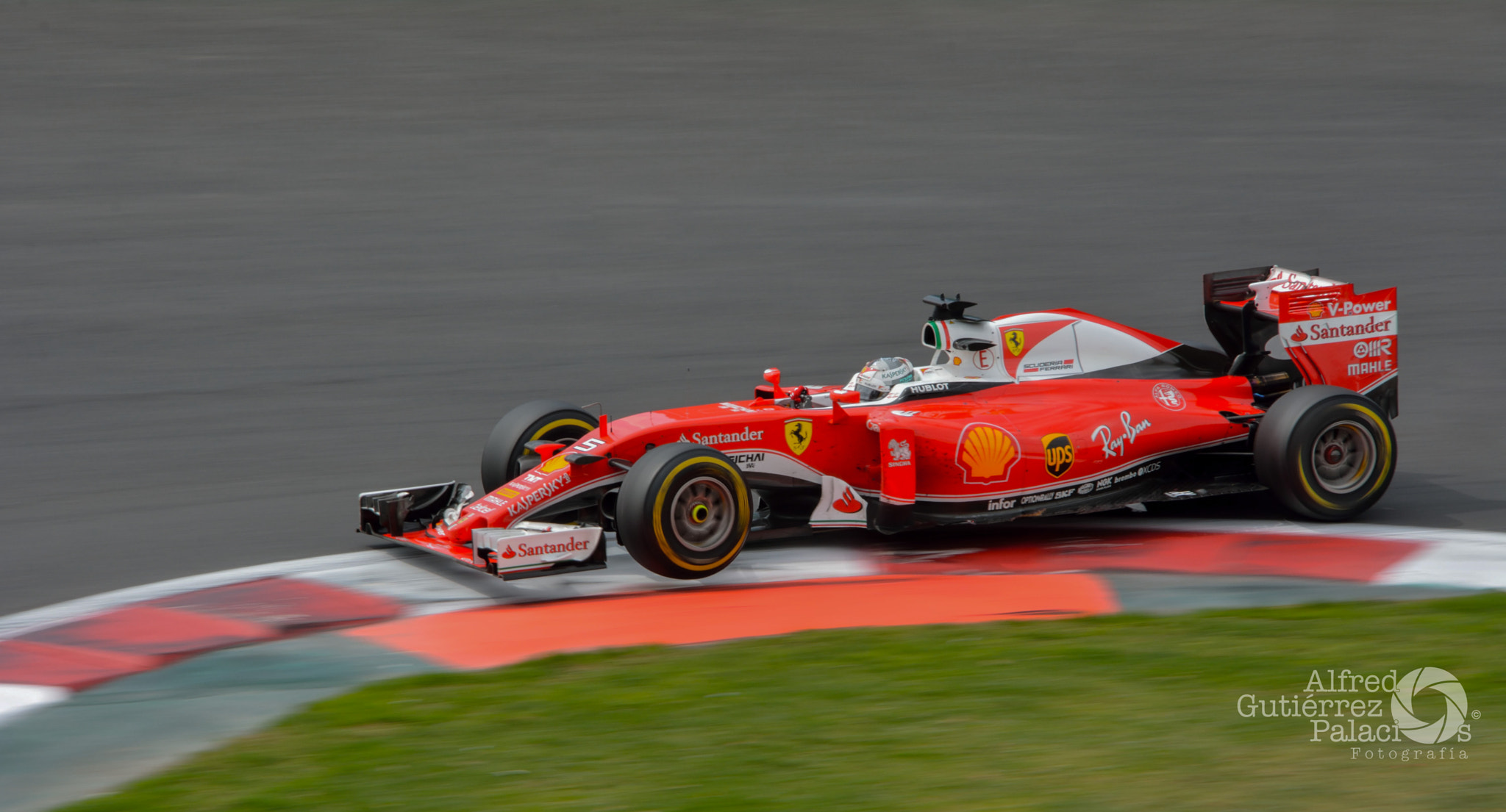 Sigma 18-200mm F3.5-6.3 DC OS HSM sample photo. Ferrari photography