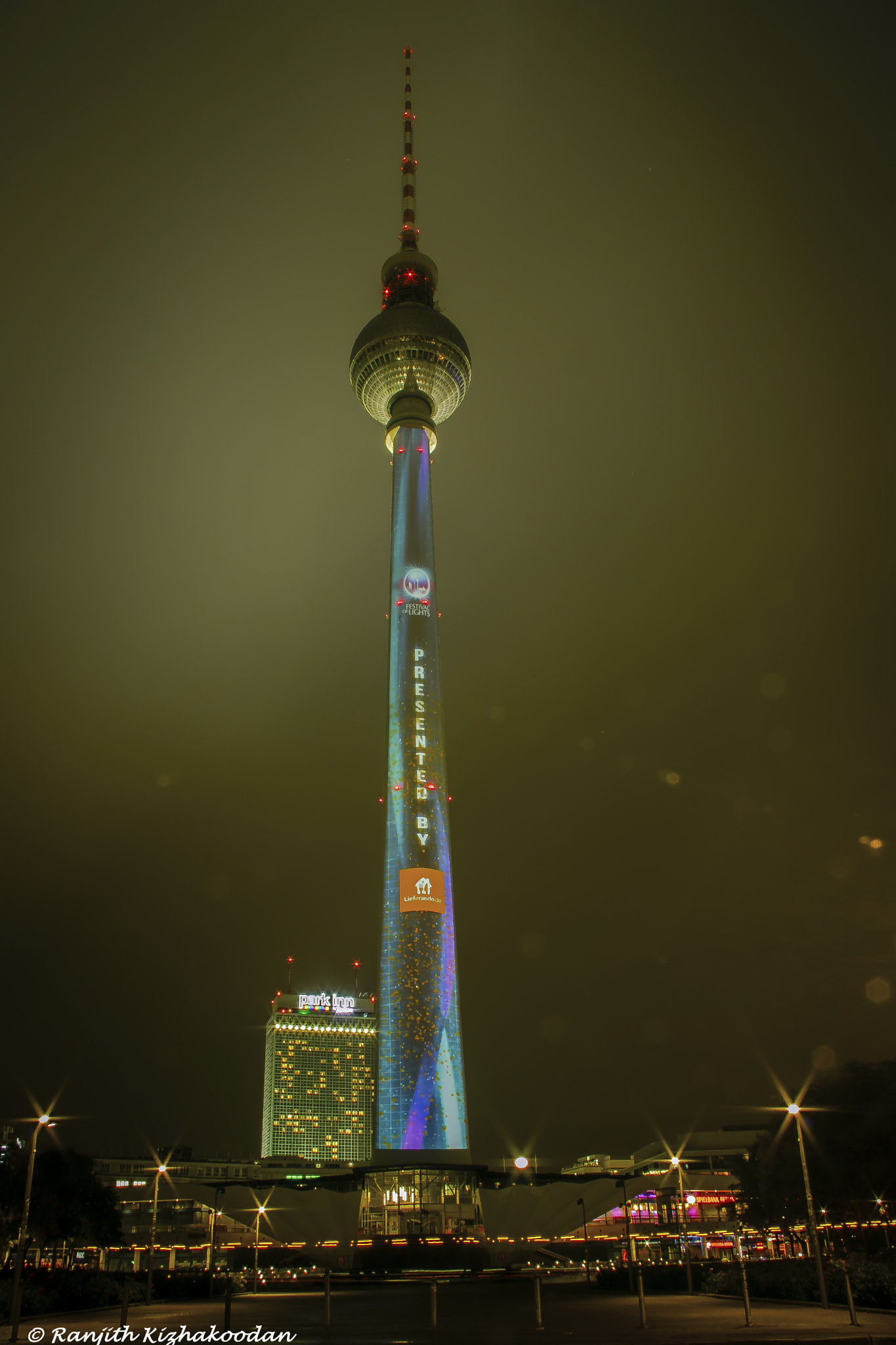 Canon EF-S 18-135mm F3.5-5.6 IS sample photo. Fernsehturm de berlín photography