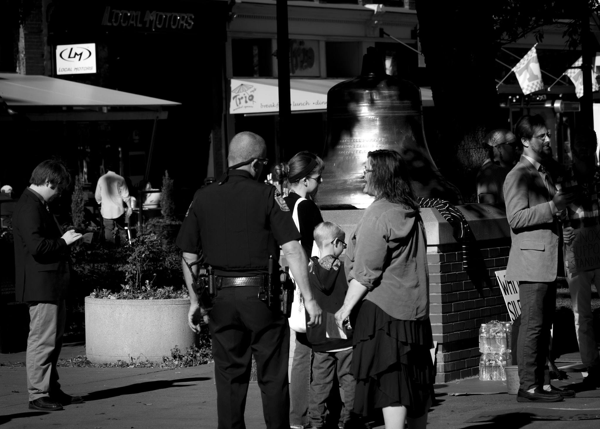 Sony a6000 + Sony FE 90mm F2.8 Macro G OSS sample photo. Protesters gathering 5 photography