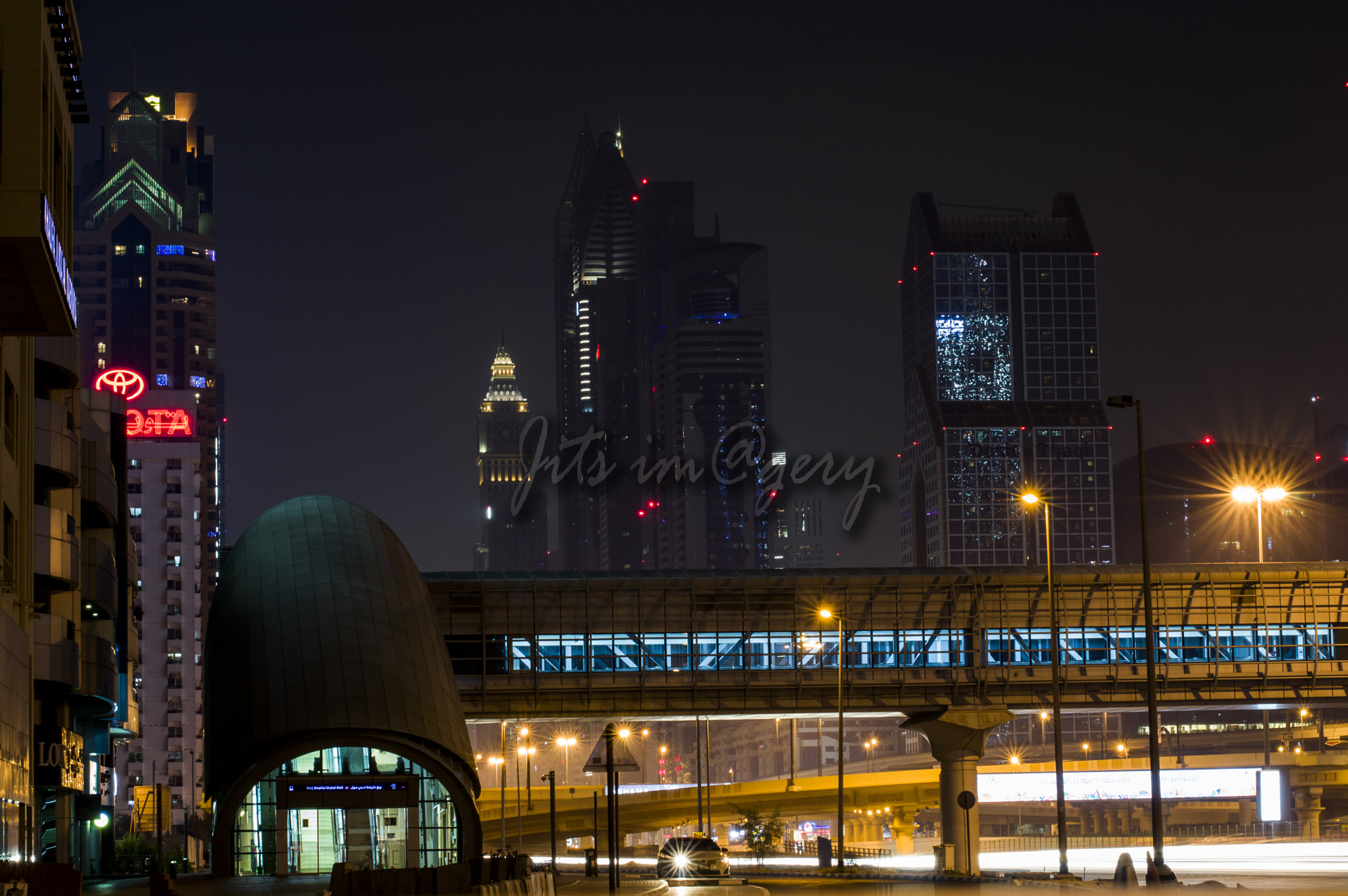 Nikon D3200 + Nikon AF-S Nikkor 50mm F1.4G sample photo. Sheikh zayed road dubai photography