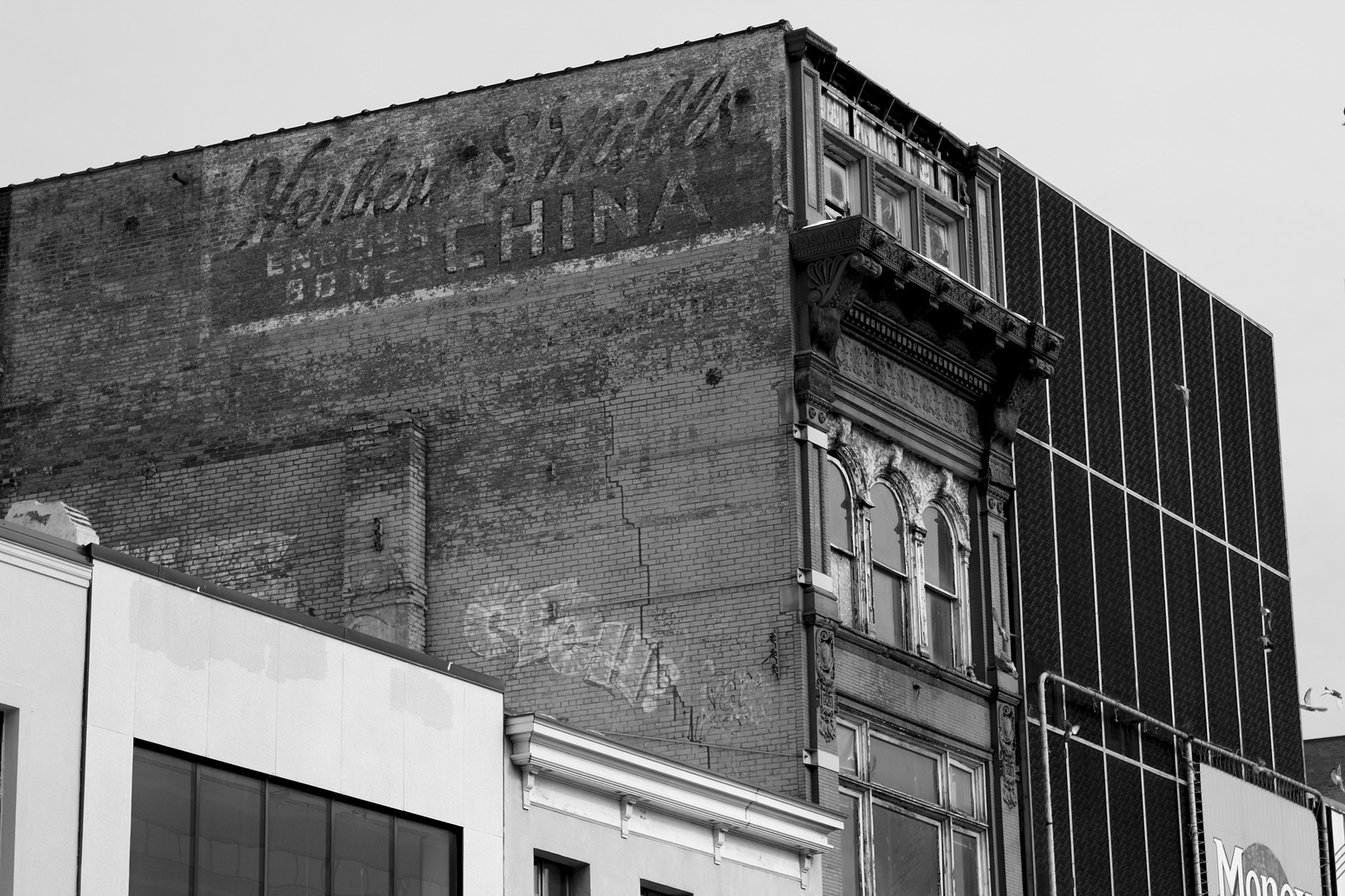 Canon EOS 600D (Rebel EOS T3i / EOS Kiss X5) sample photo. Old building photography