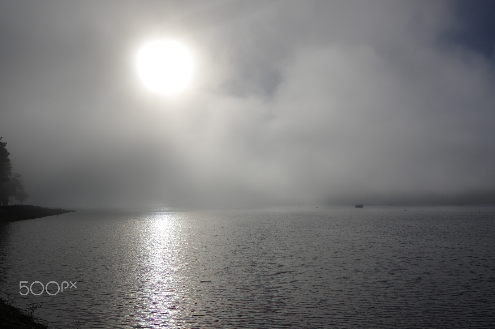 smc PENTAX-DA L 18-55mm F3.5-5.6 sample photo. Sunrise from fog photography