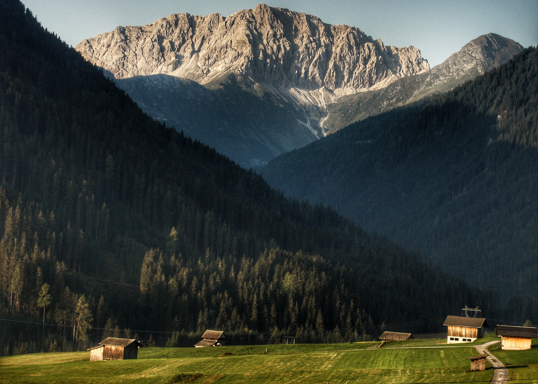 Sony DSC-N2 sample photo. Gailtal valley_38 - austria photography