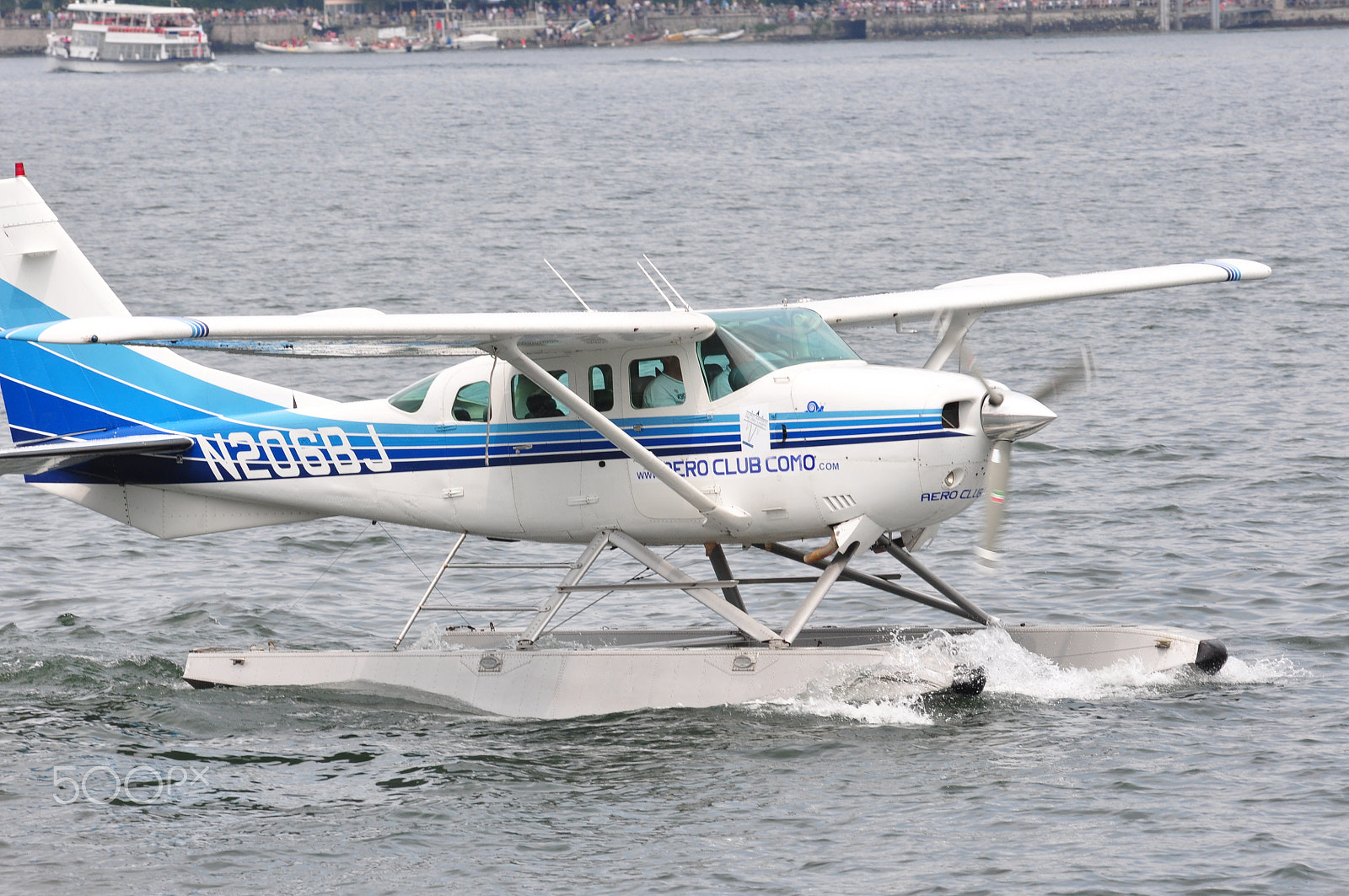 Nikon AF-Nikkor 80-200mm F2.8D ED sample photo. Seaplane photography