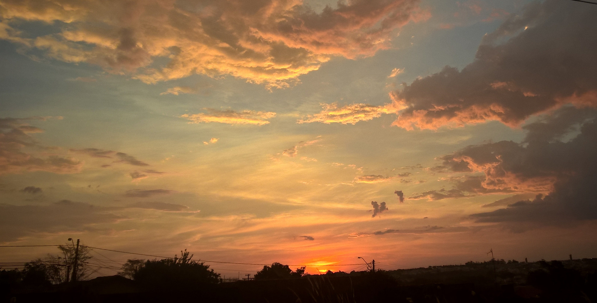 Nokia Lumia 830 sample photo. Sunny cloud photography