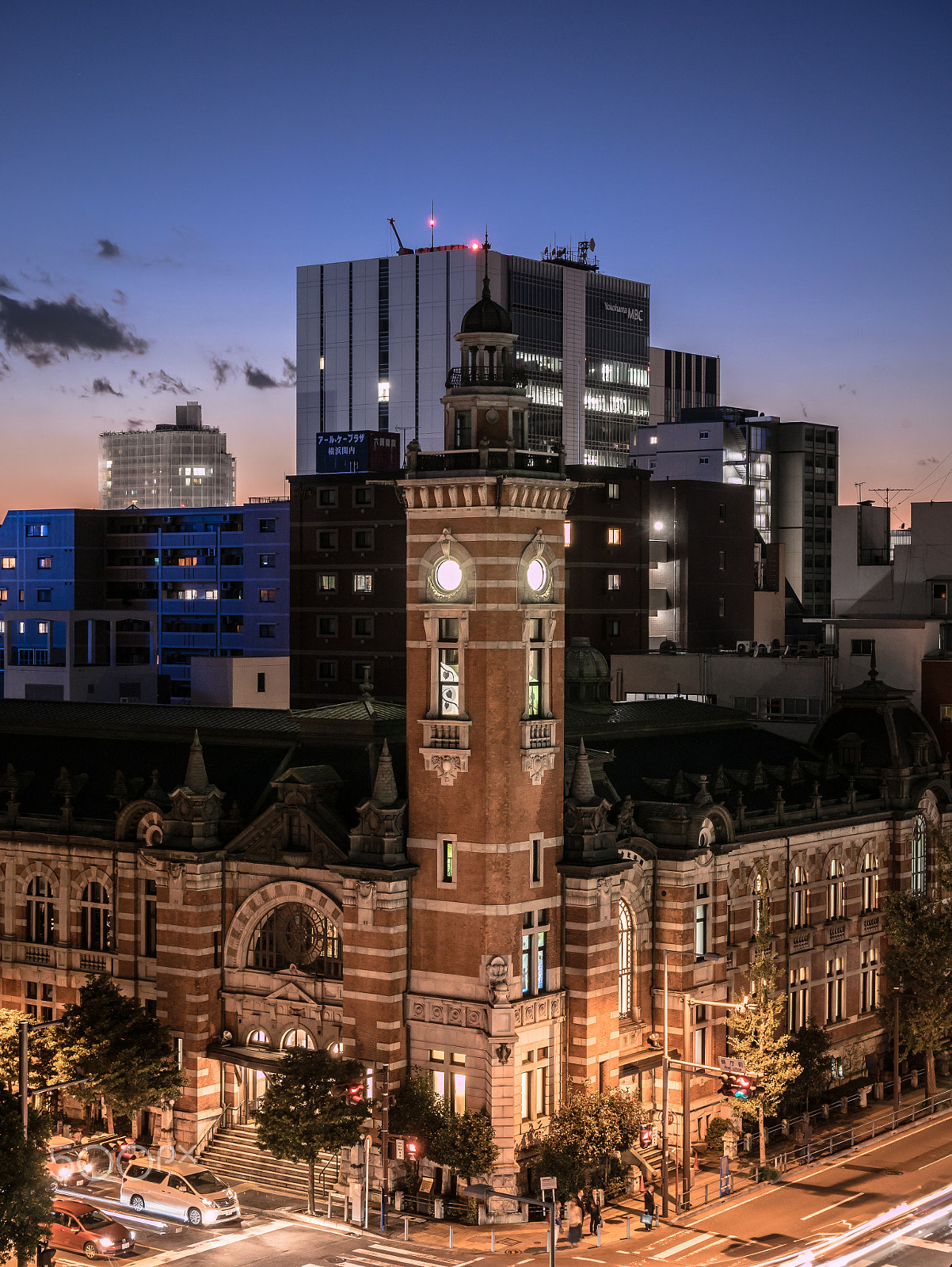 Panasonic DMC-GM1S sample photo. Twilight in yokohama photography