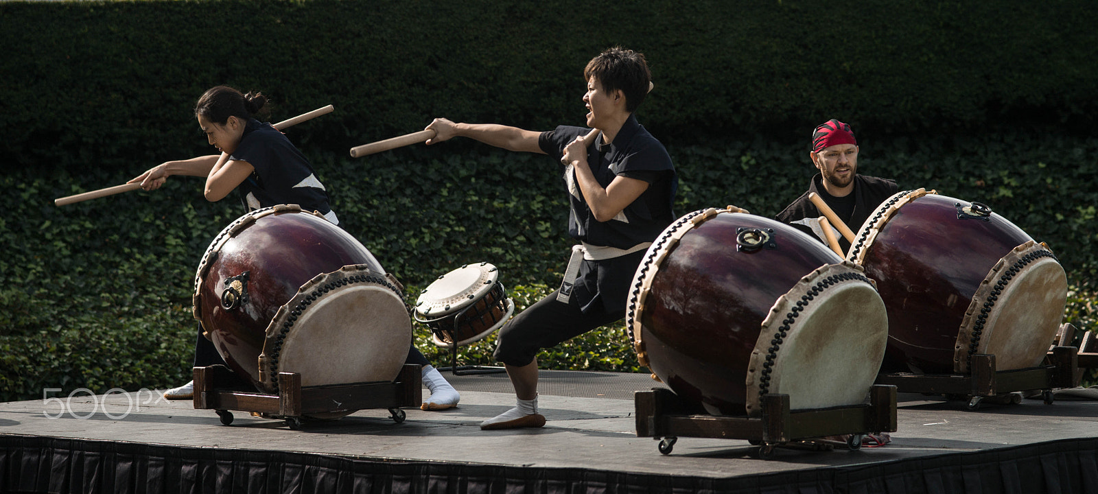 Sony a99 II + Minolta AF 80-200mm F2.8 HS-APO G sample photo. Passion, enthusiastic - japanese taiko drummer photography