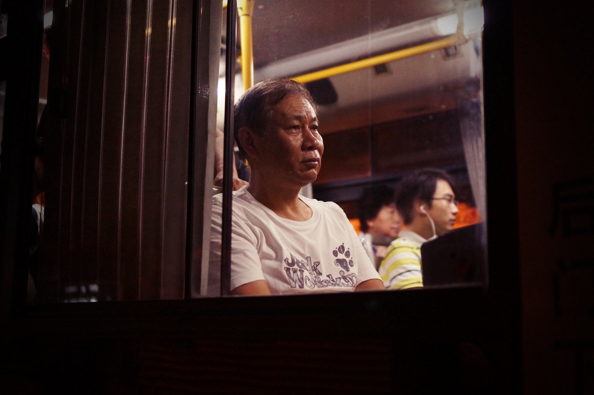 Sony Alpha NEX-7 + Sony E 35mm F1.8 OSS sample photo. Shanghai streets photography