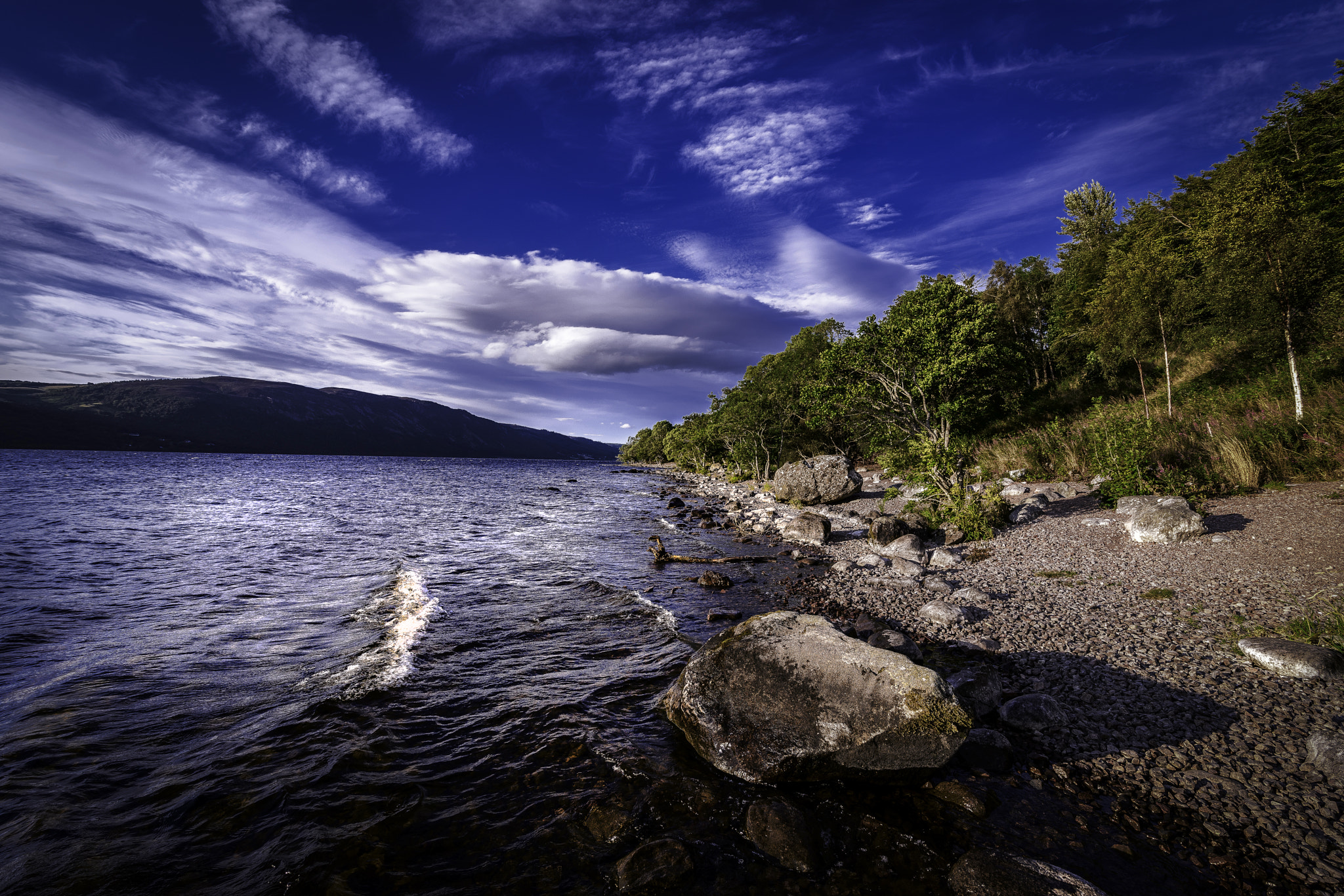 Tokina AT-X 16-28mm F2.8 Pro FX sample photo. Loch photography