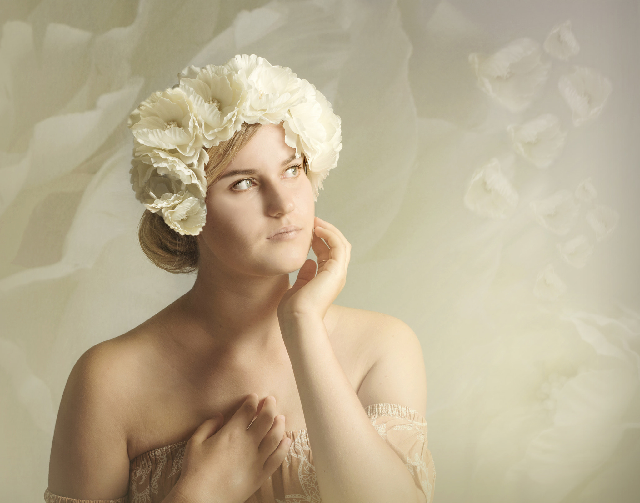 Sony DT 18-135mm F3.5-5.6 SAM sample photo. Flower girl photography