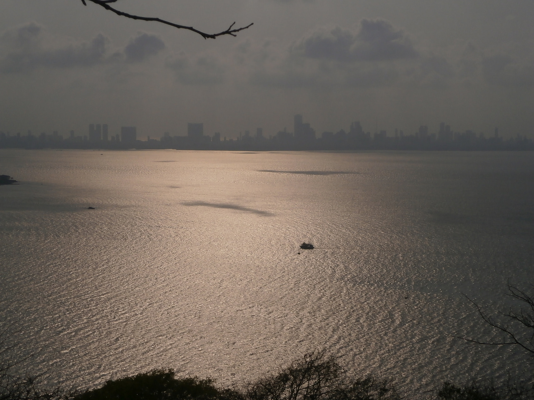 Olympus VG170 sample photo. Sea view from elephanta caves photography