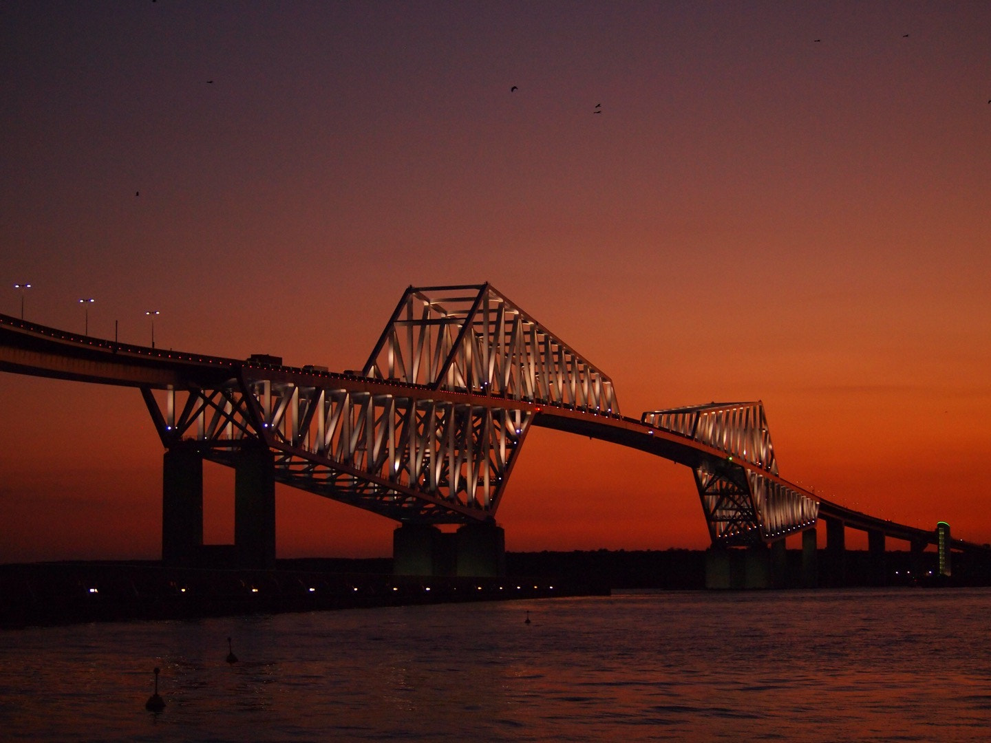 Olympus M.Zuiko Digital ED 40-150mm F4-5.6 sample photo. Tokyo gate bridge in the sunset photography