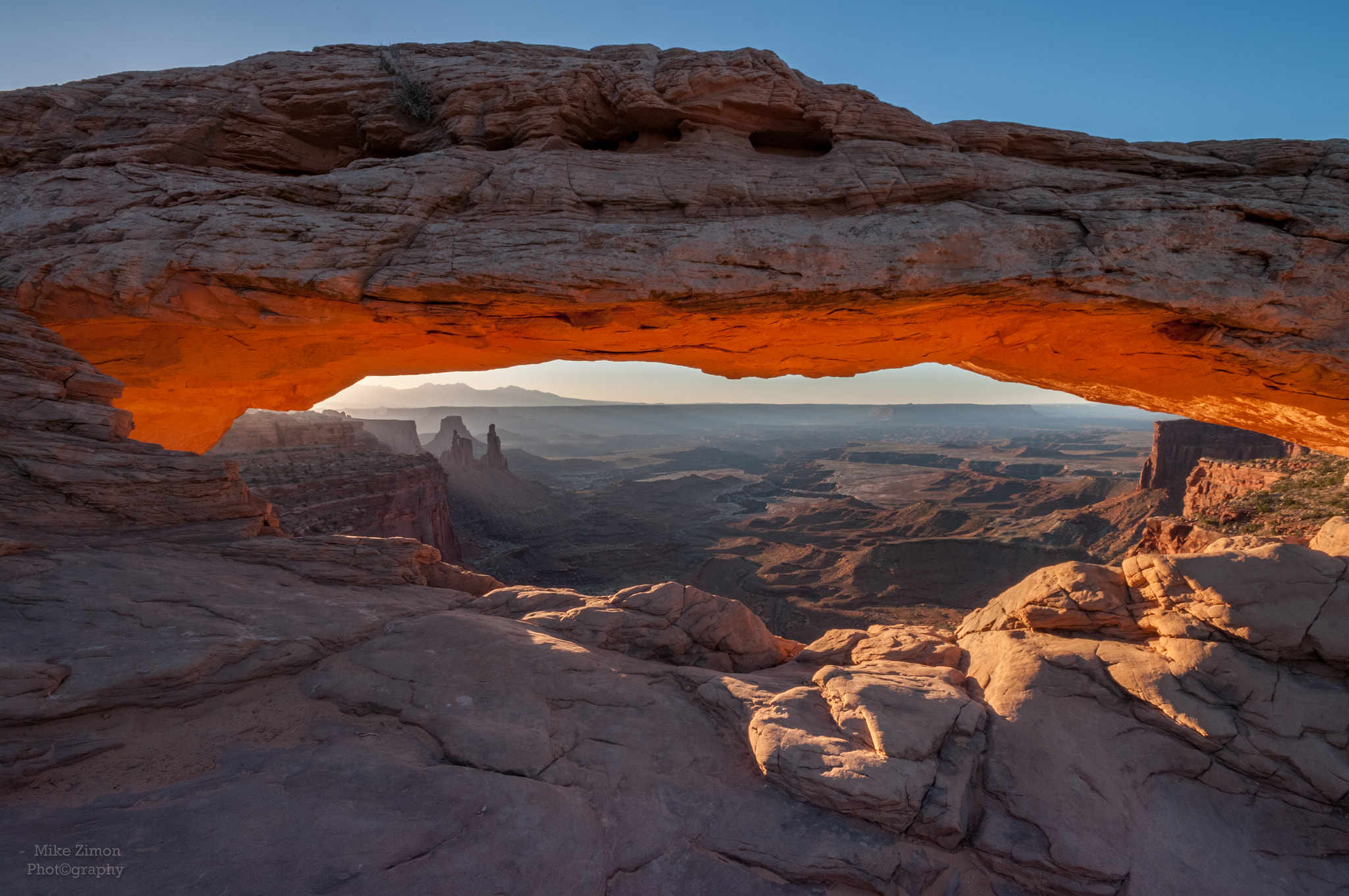 Sigma AF 10-20mm F4-5.6 EX DC sample photo. Glowing arch photography