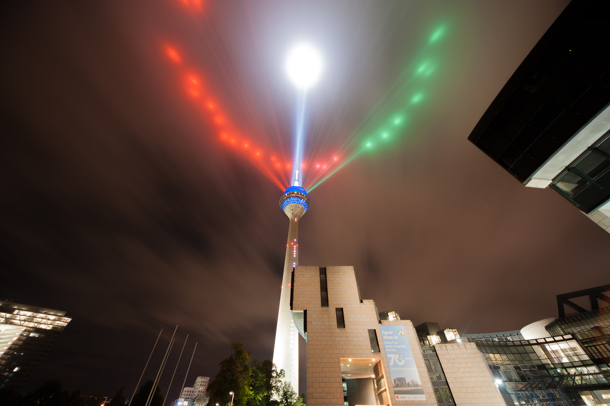 Sigma 12-24mm F4.5-5.6 EX DG Aspherical HSM sample photo. Aliens are among us photography