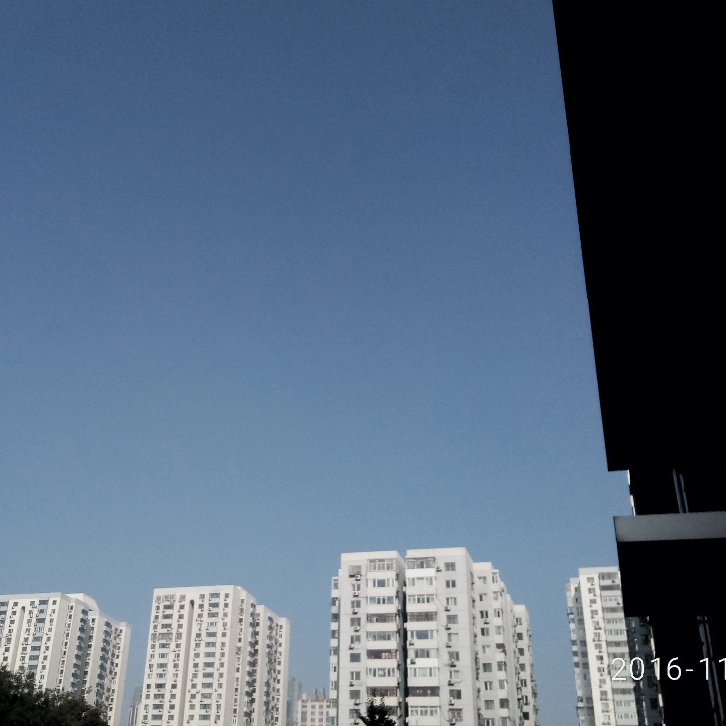 Meizu M1 E sample photo