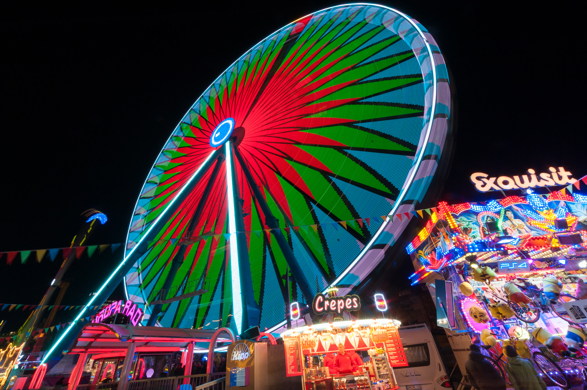 Sigma 12-24mm F4.5-5.6 EX DG Aspherical HSM sample photo. Wheel of fortune photography