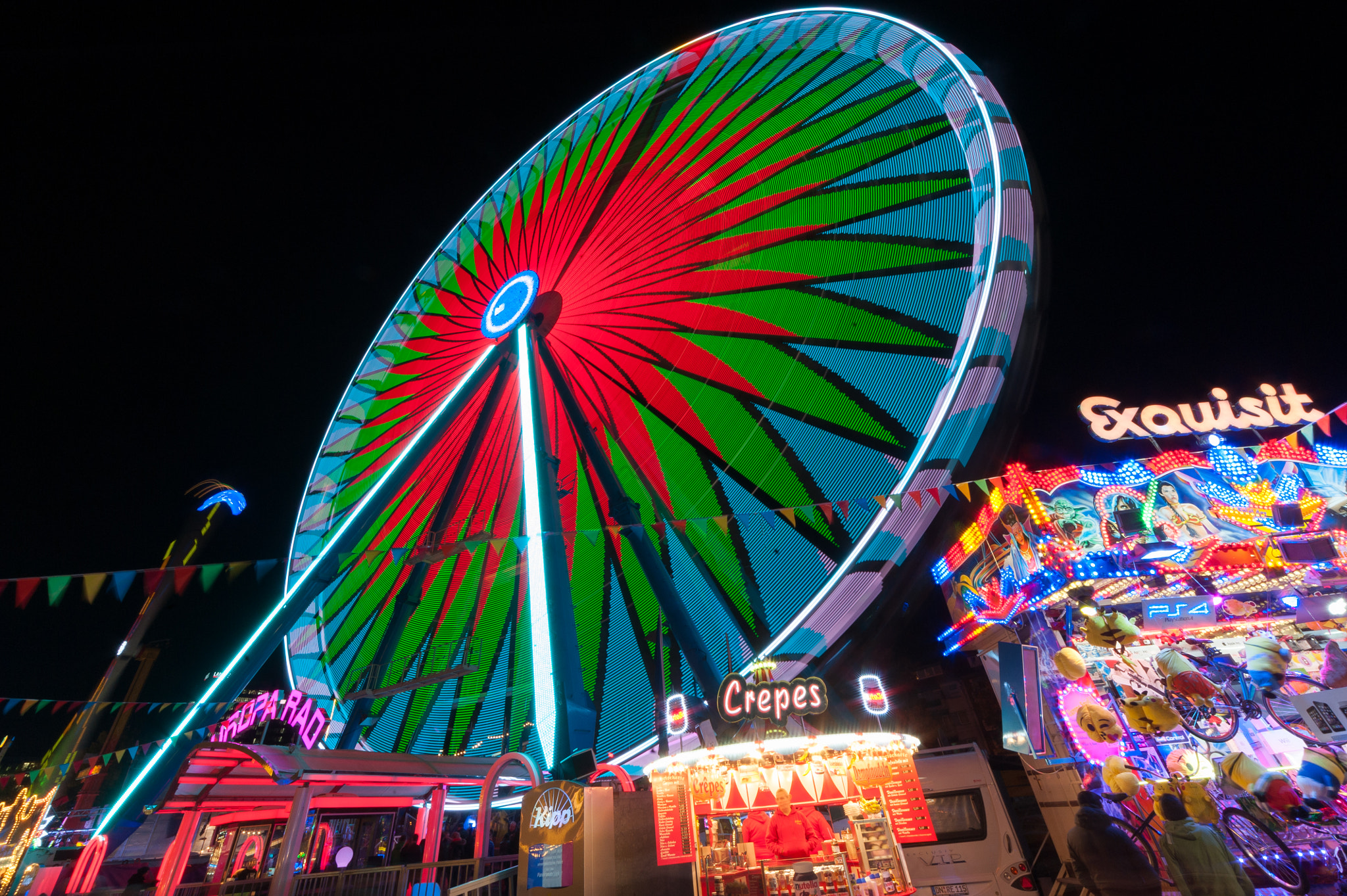 Nikon D3 + Sigma 12-24mm F4.5-5.6 EX DG Aspherical HSM sample photo. Wheel of fortune photography