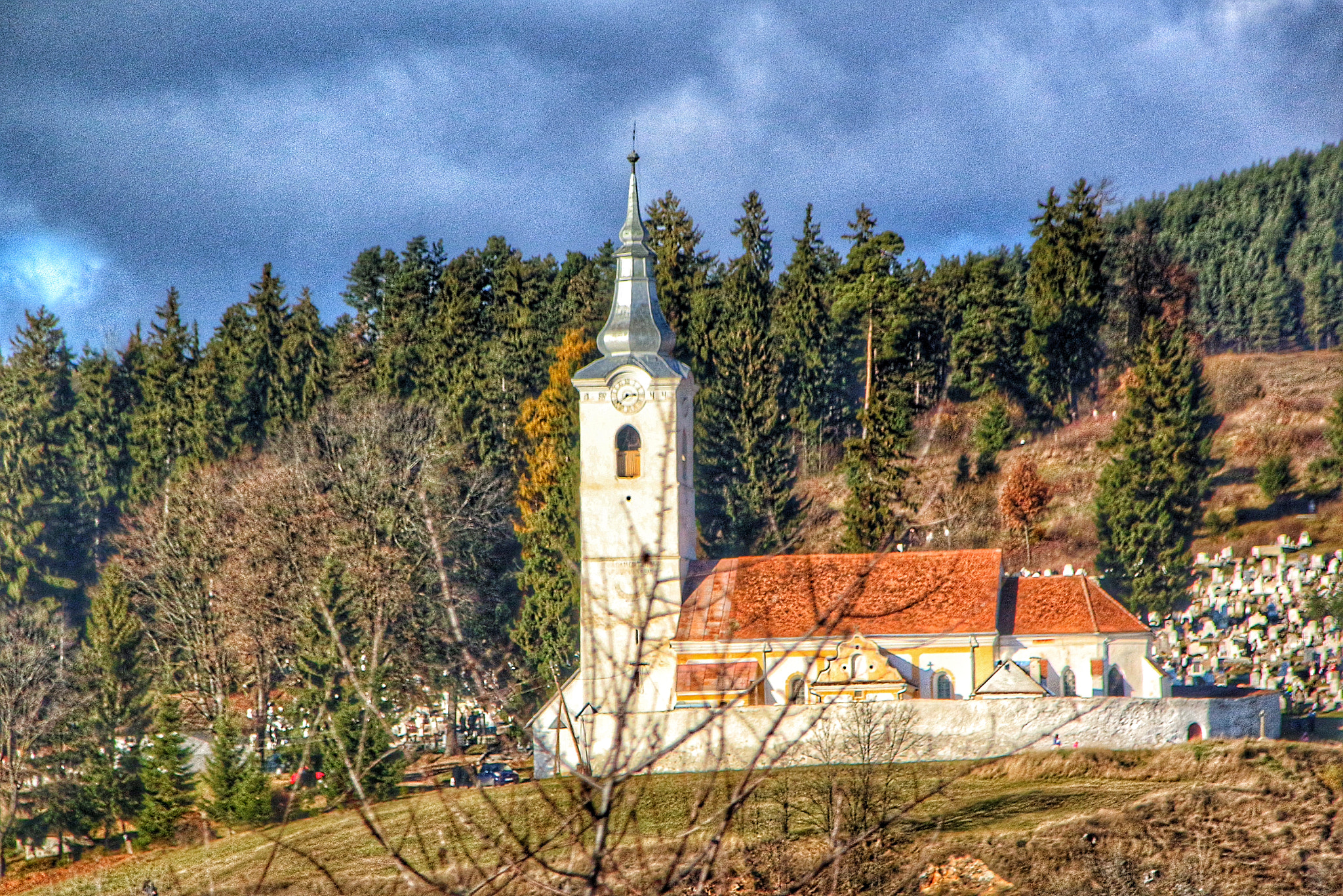 Sigma 18-125mm F3.8-5.6 DC OS HSM sample photo. Chatolic church in transylvania photography