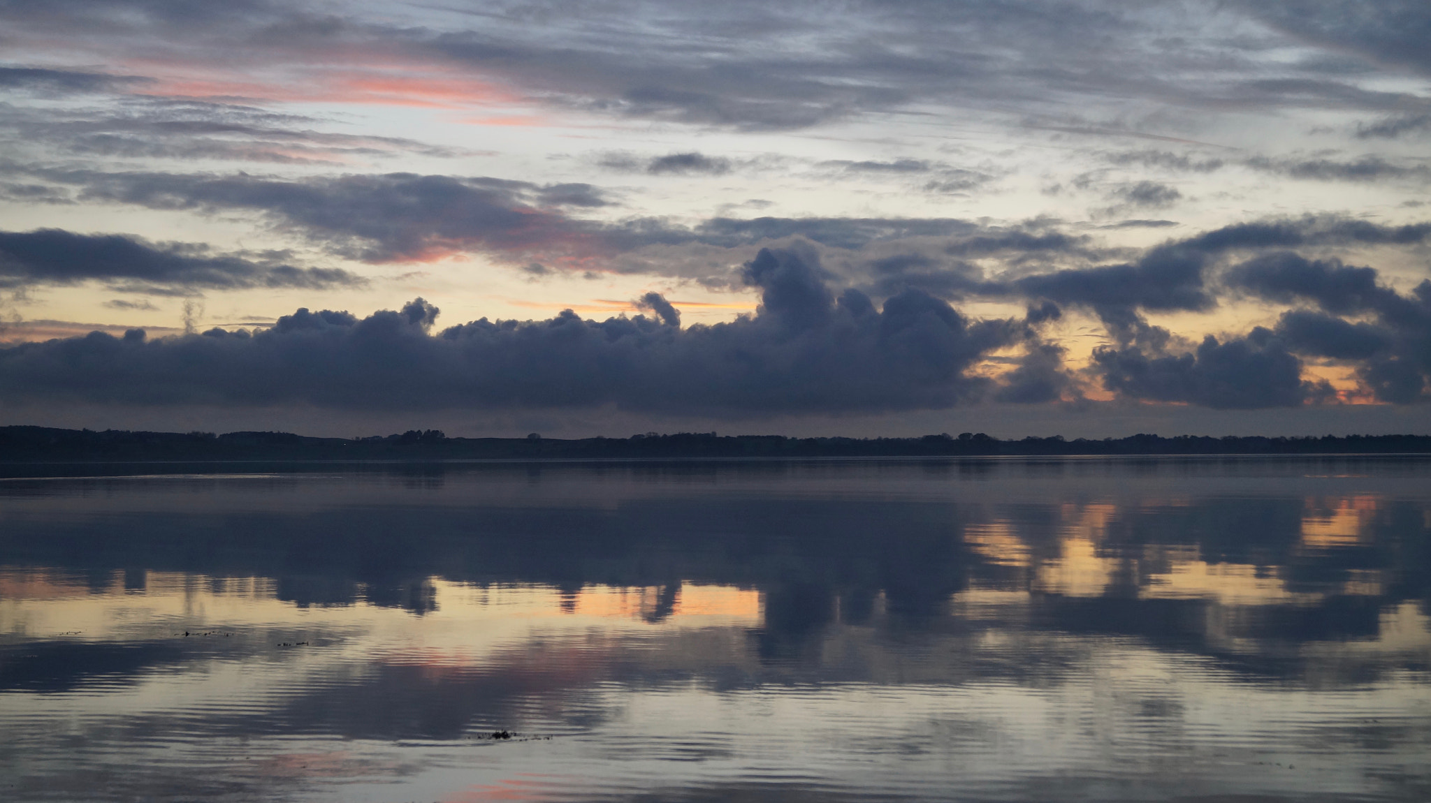 Sony DT 18-55mm F3.5-5.6 SAM II sample photo. Beautiful reflections photography