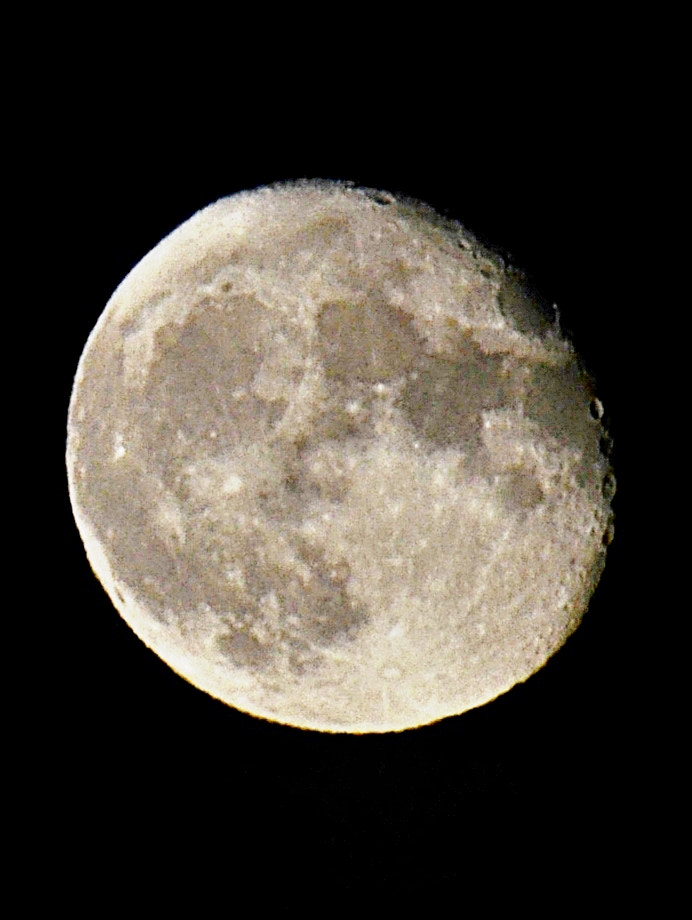 Nikon D5100 + Tamron AF 70-300mm F4-5.6 Di LD Macro sample photo. Crop moon photography