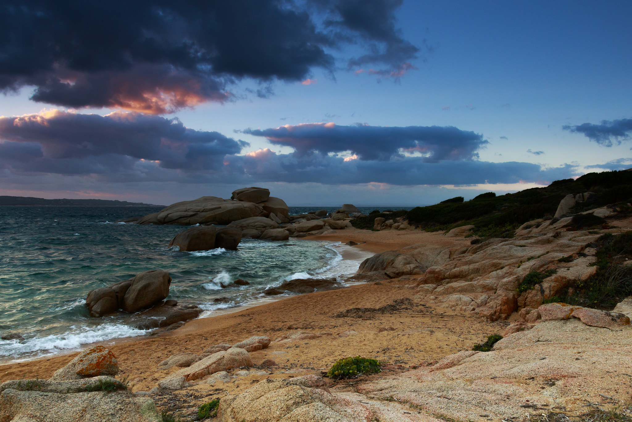 Sigma 17-70mm F2.8-4 DC Macro OS HSM sample photo. Rough sea photography