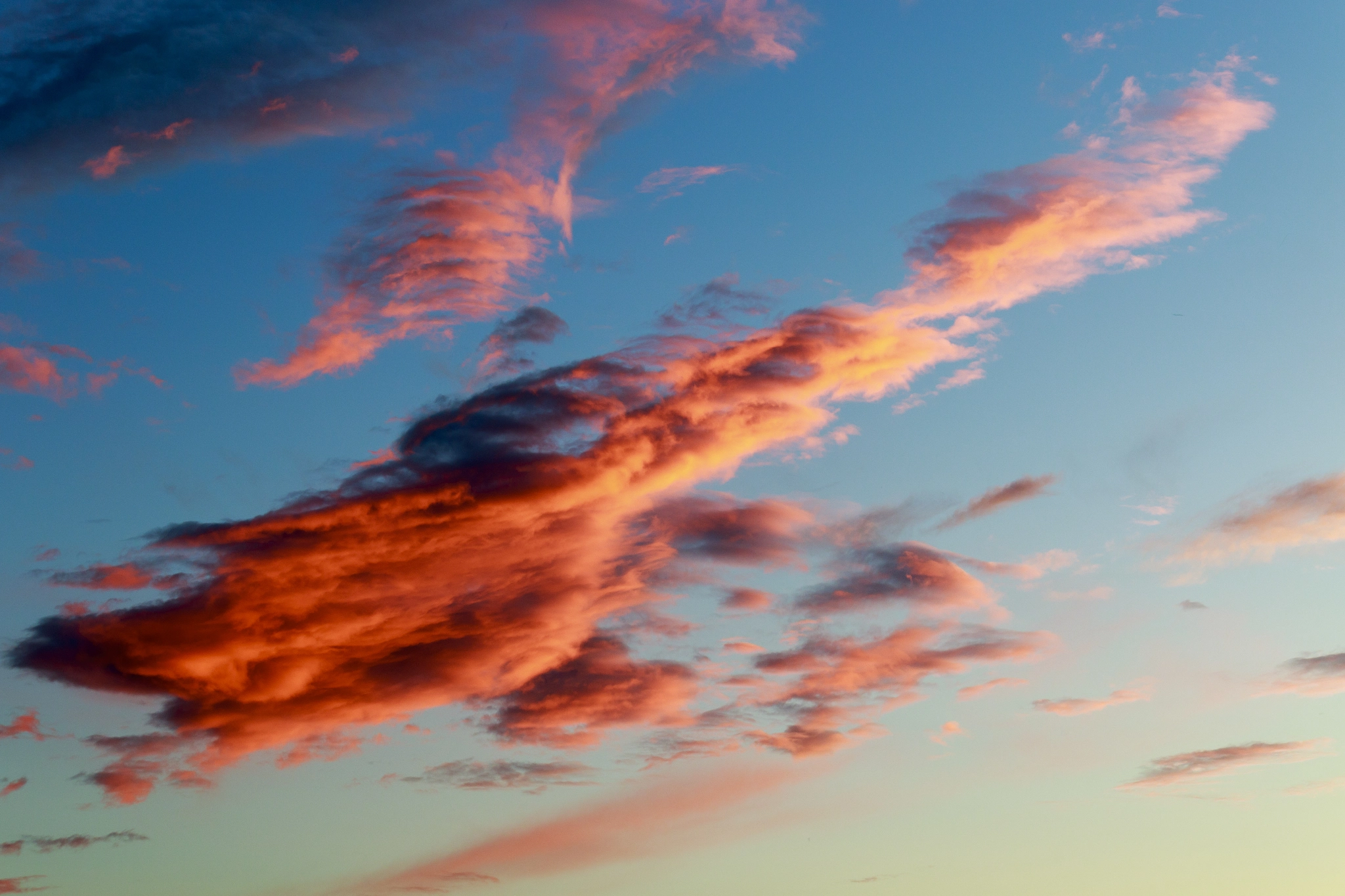 Canon EF-S 55-250mm F4-5.6 IS sample photo. Morning cloud photography