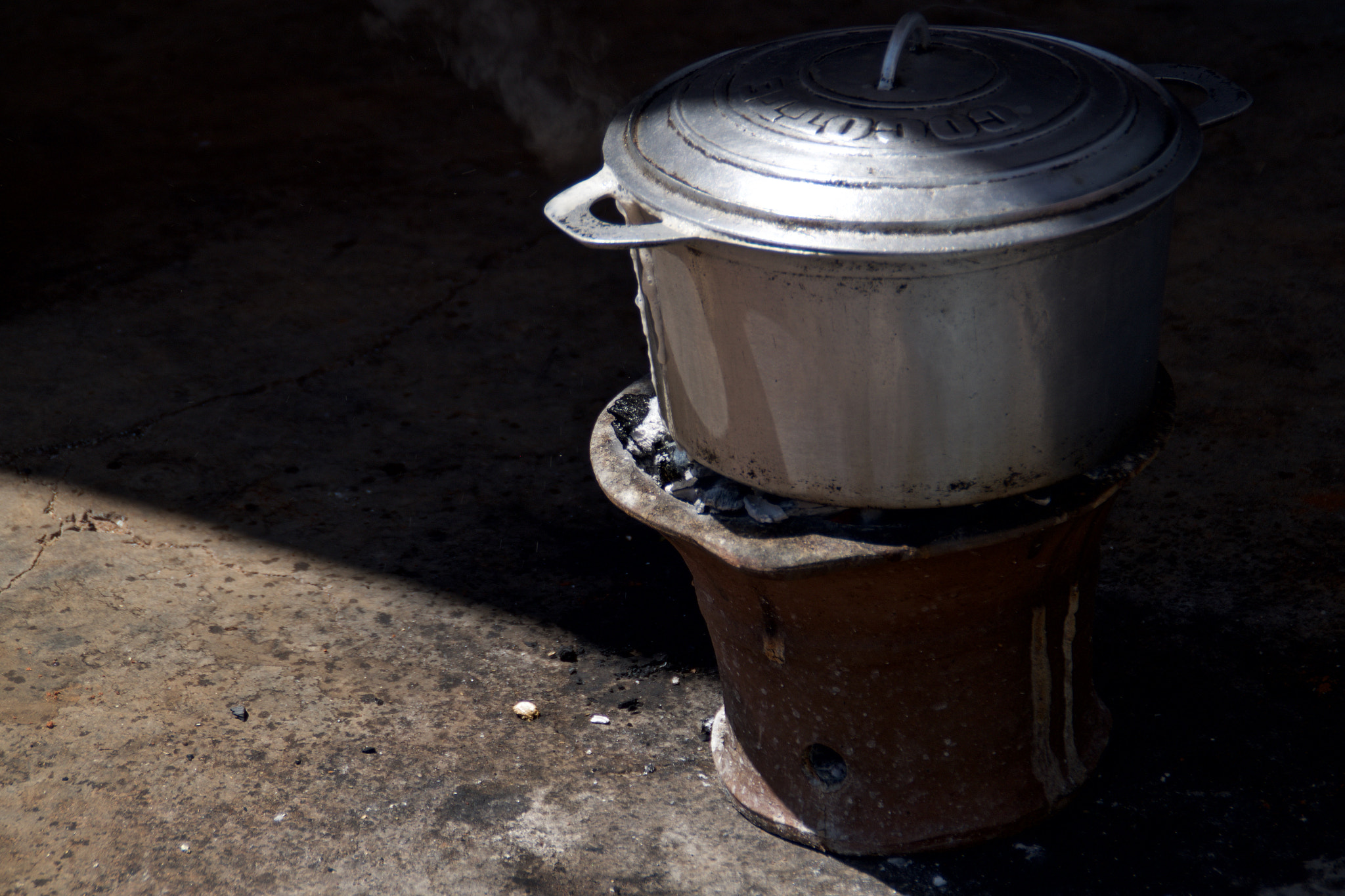 Tamron AF 18-200mm F3.5-6.3 XR Di II LD Aspherical (IF) Macro sample photo. Cooking photography