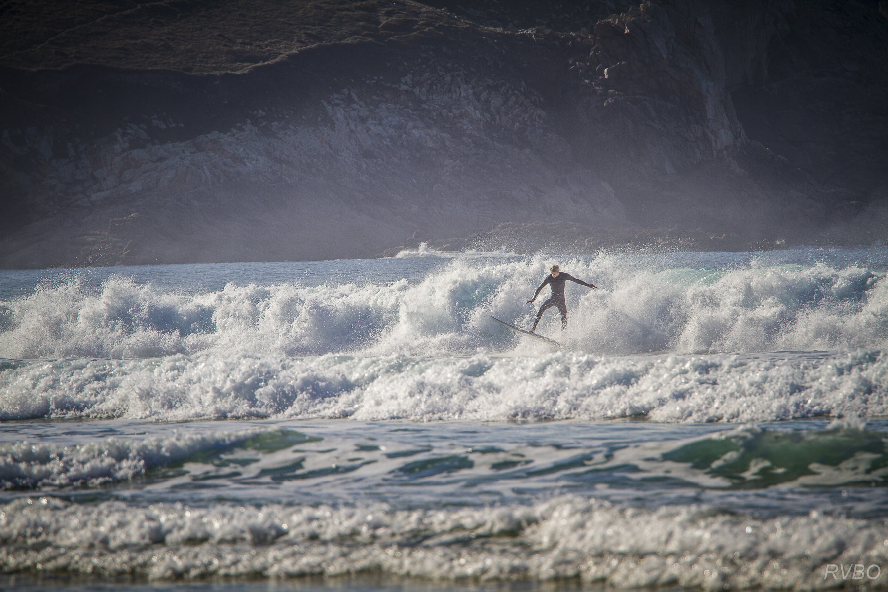 Canon EF 70-200mm F4L IS USM sample photo. Sur la vague photography