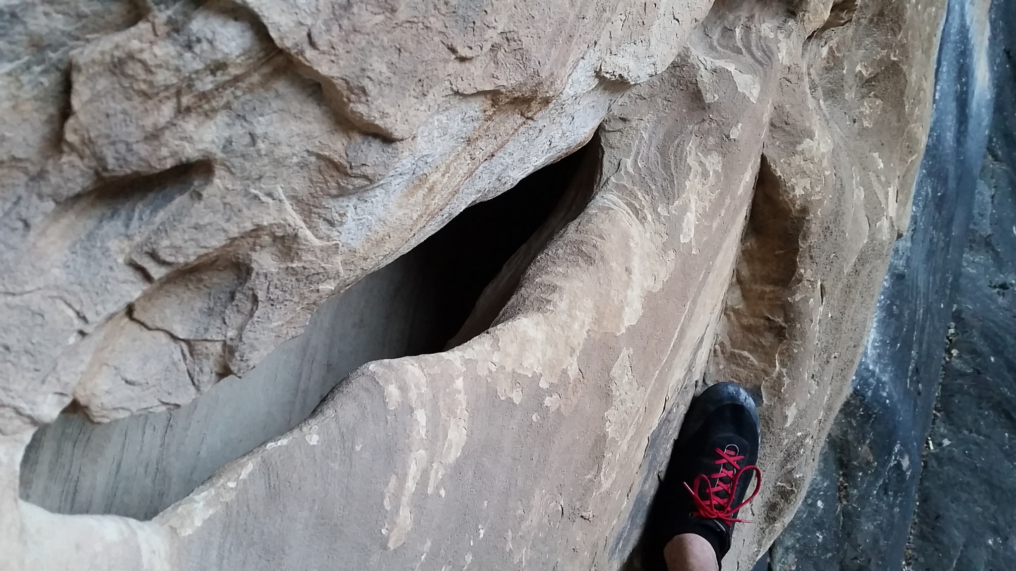 Samsung Galaxy S5 Active sample photo. Free climbing photography