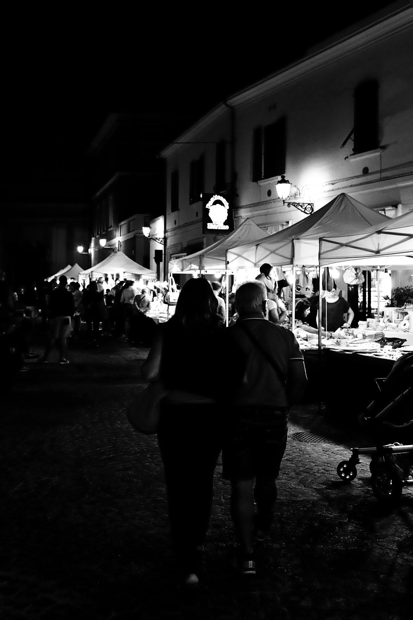 Nikon AF-S Nikkor 35mm F1.8G ED sample photo. Senigallia agosto presenze notturne photography
