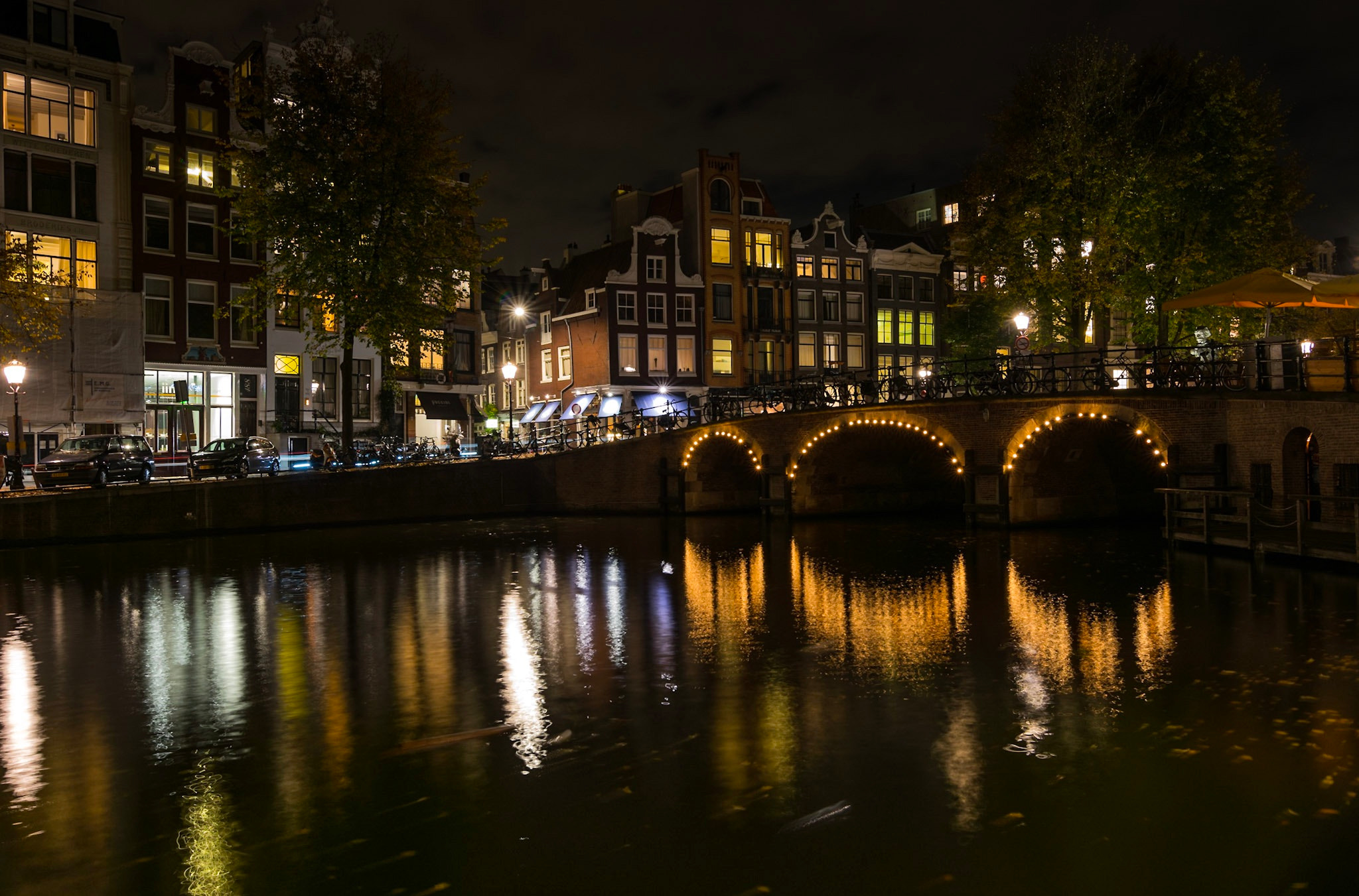 Tokina AT-X 11-20mm F2.8 PRO DX sample photo. Broken lights photography