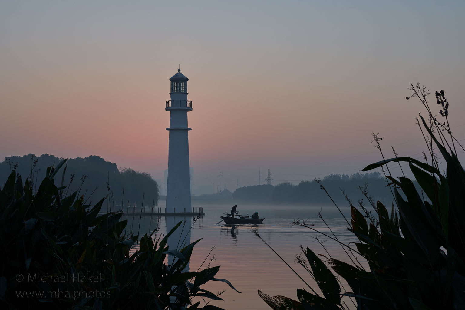 Nikon AF-S DX Nikkor 35mm F1.8G sample photo. Romantic sunrise photography
