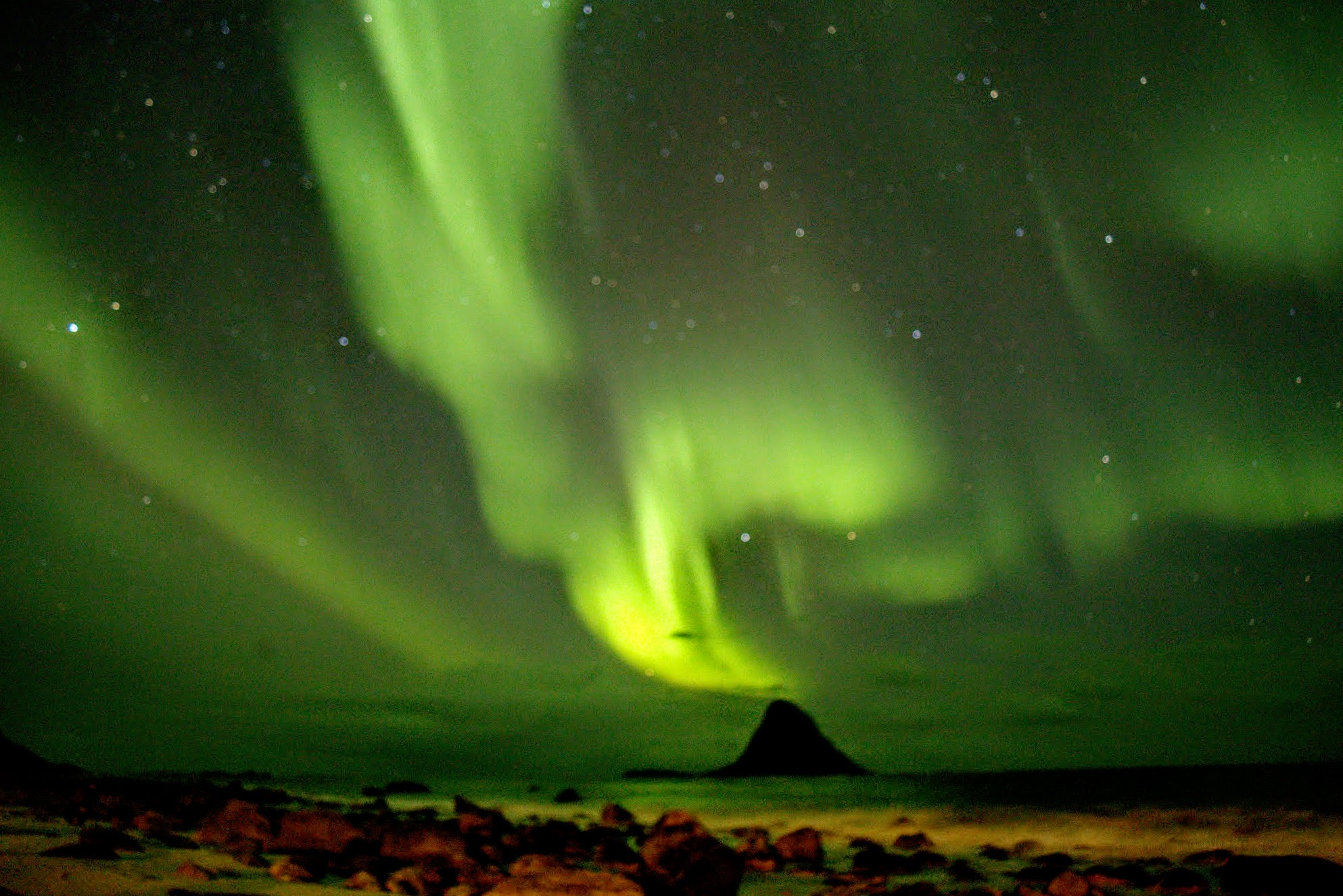 Canon EOS 6D sample photo. Northern light above bleiksøya. photography