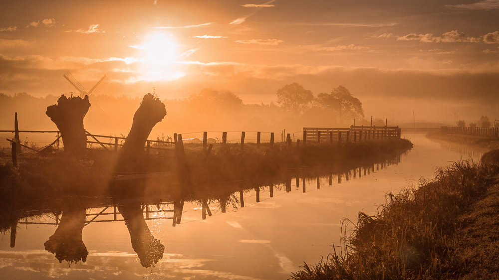 Canon EF-S 55-250mm F4-5.6 IS STM sample photo. Holland sunrise photography