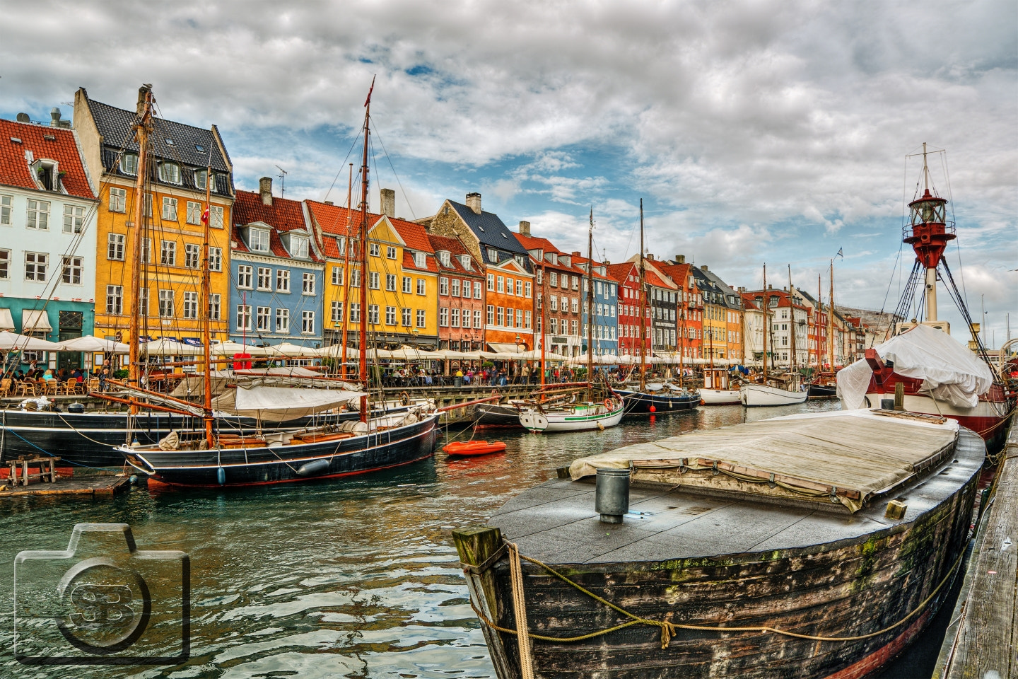 Samyang 14mm F2.8 ED AS IF UMC sample photo. Nyhavn hdr photography
