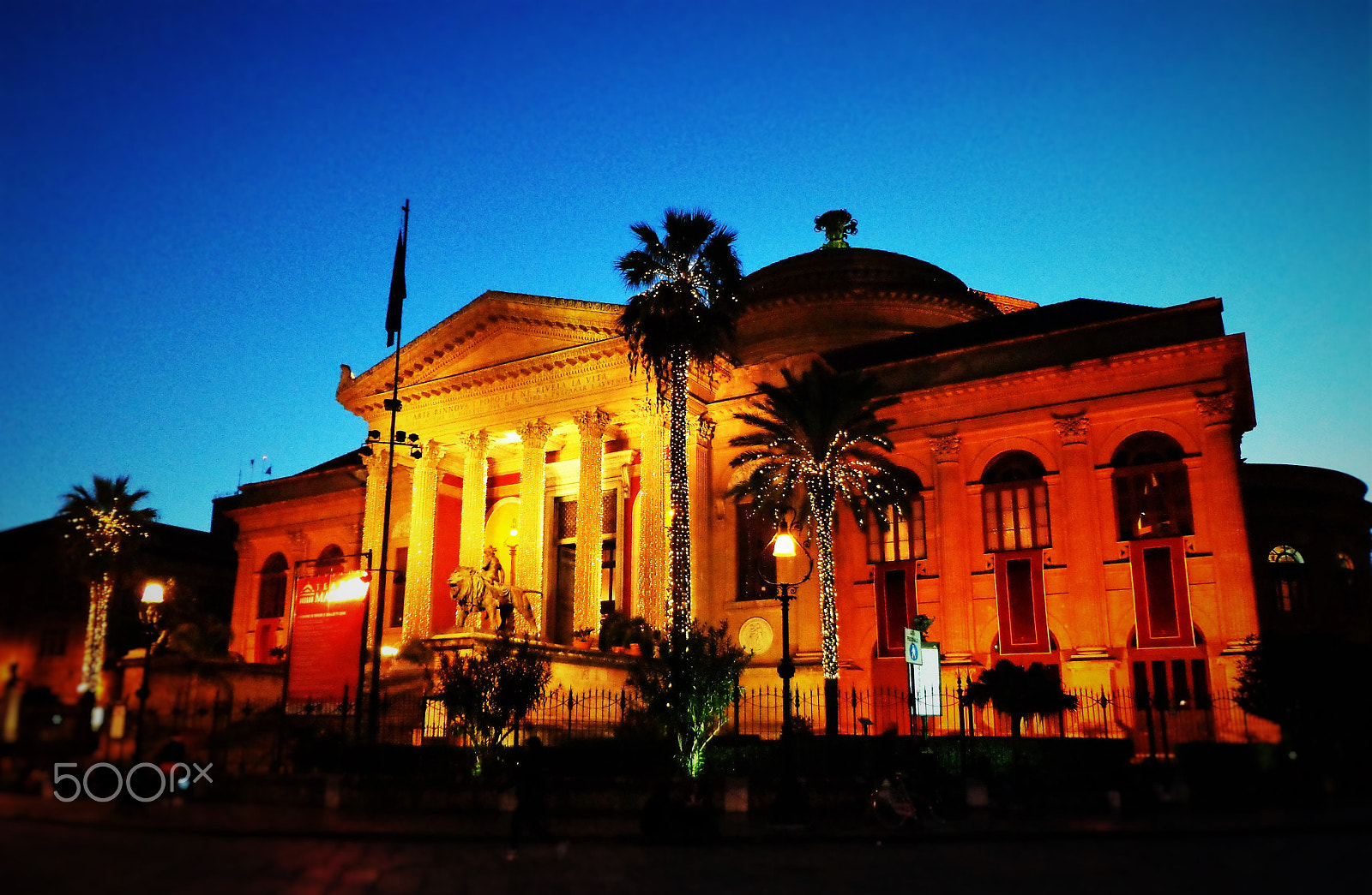 Sony DSC-W630 sample photo. The teatro massimo vittorio emanuele photography