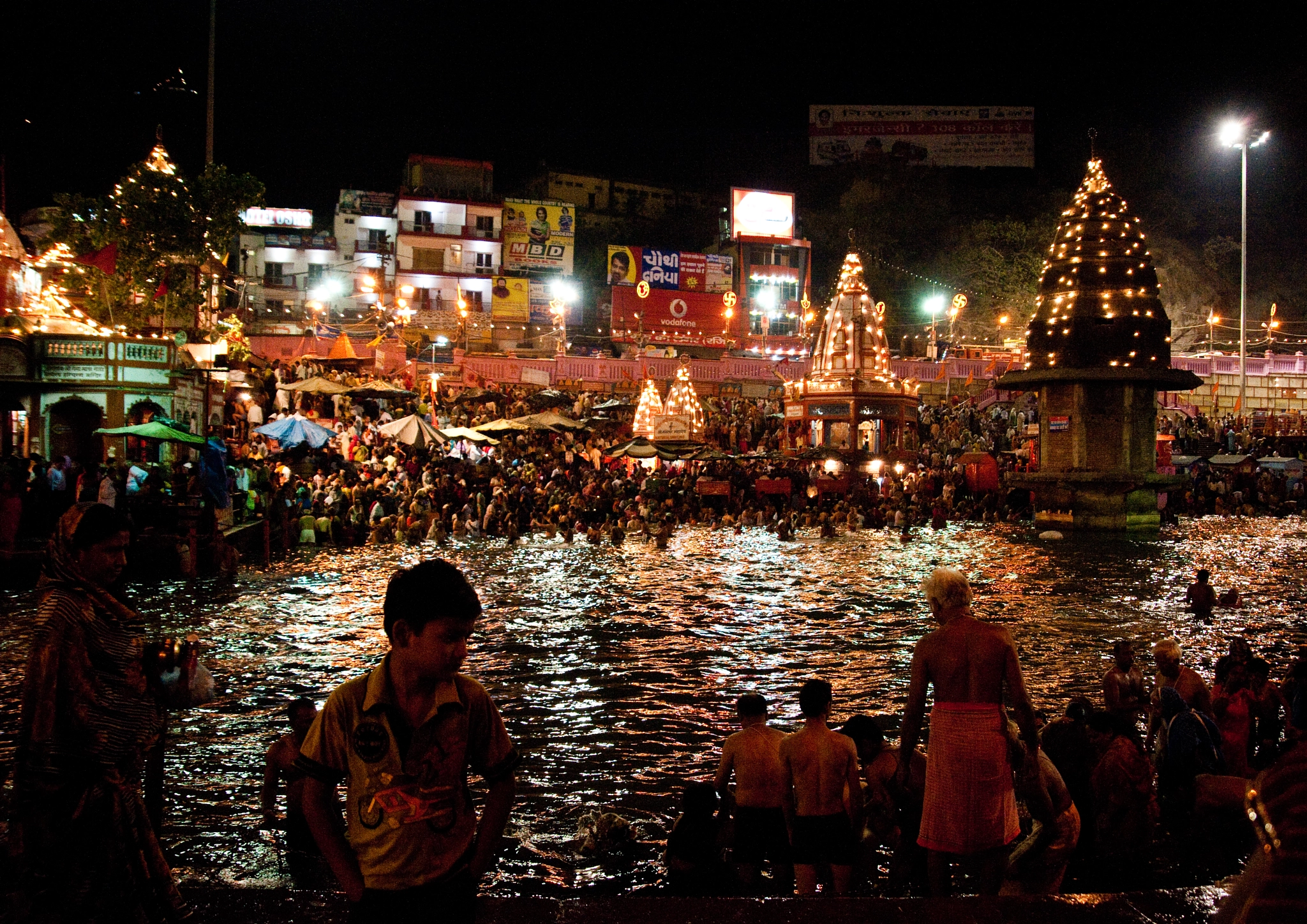 Sigma 28-300mm F3.5-6.3 DG Macro sample photo. Haridwar kumbha mela 2010 photography