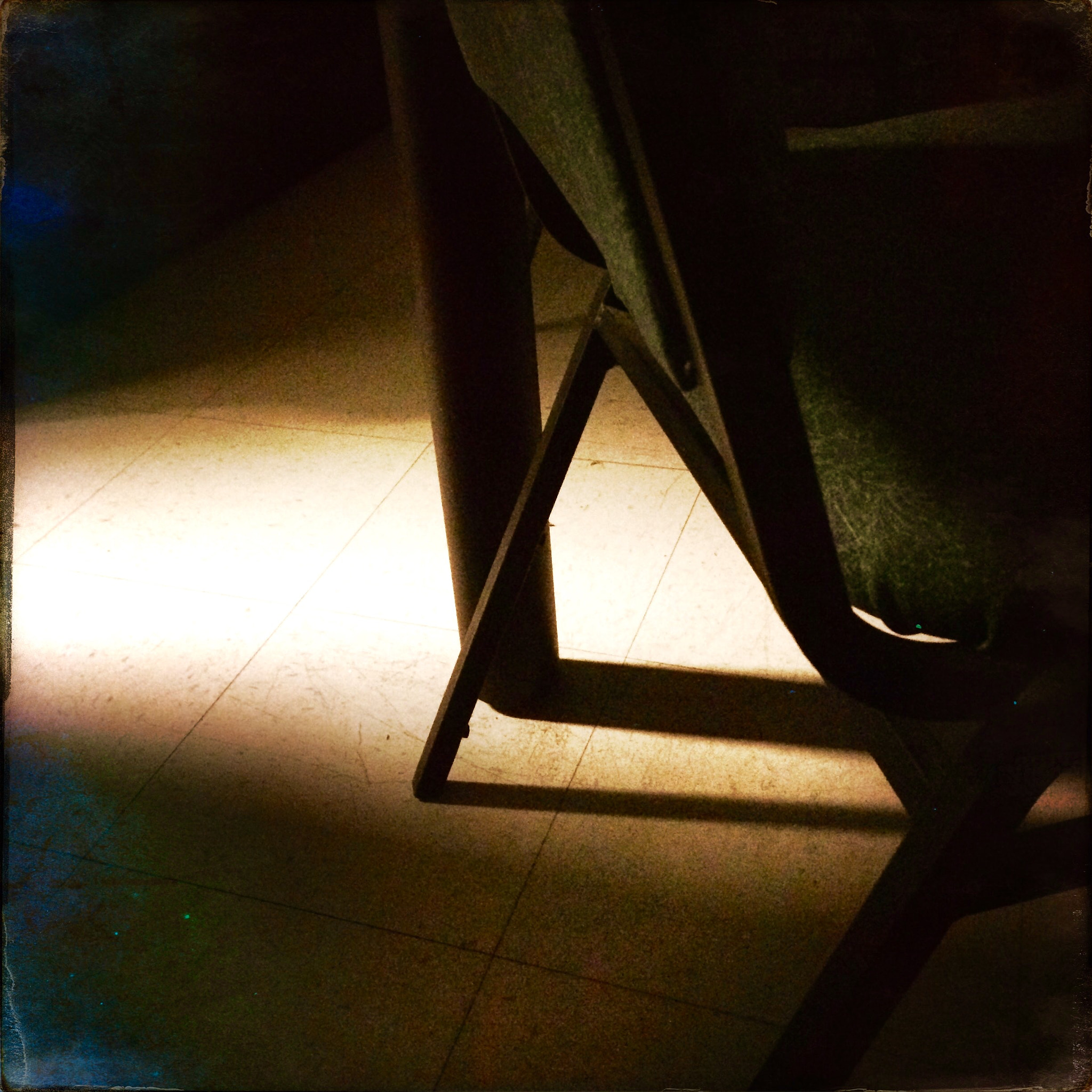 Hipstamatic 322 sample photo. Single (may it last) photography