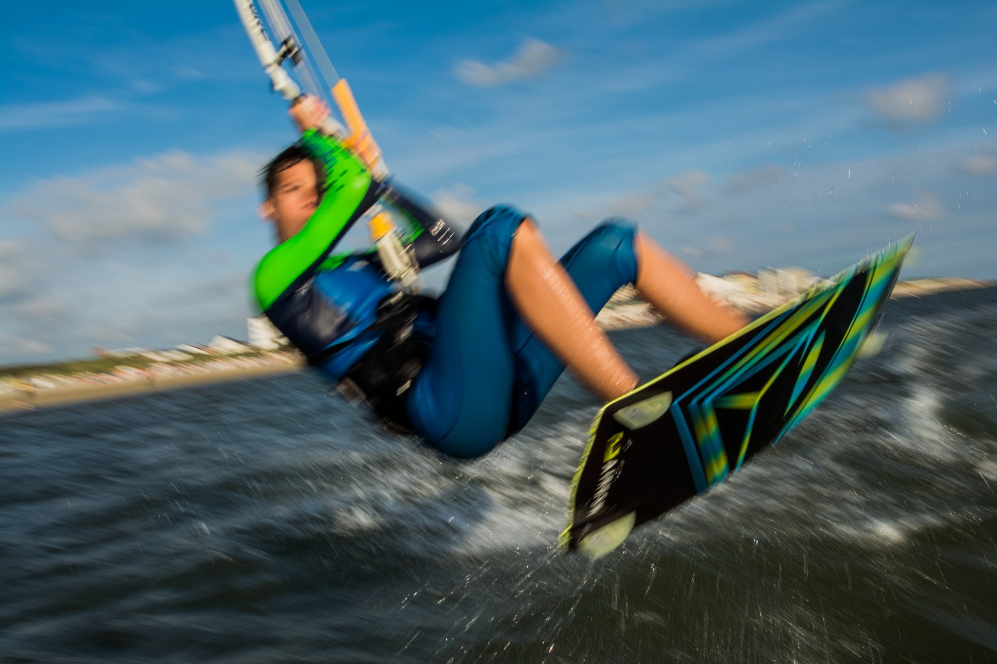 Nikon D5200 + Nikon AF-S Nikkor 20mm F1.8G ED sample photo. Kitesurfing borkum photography