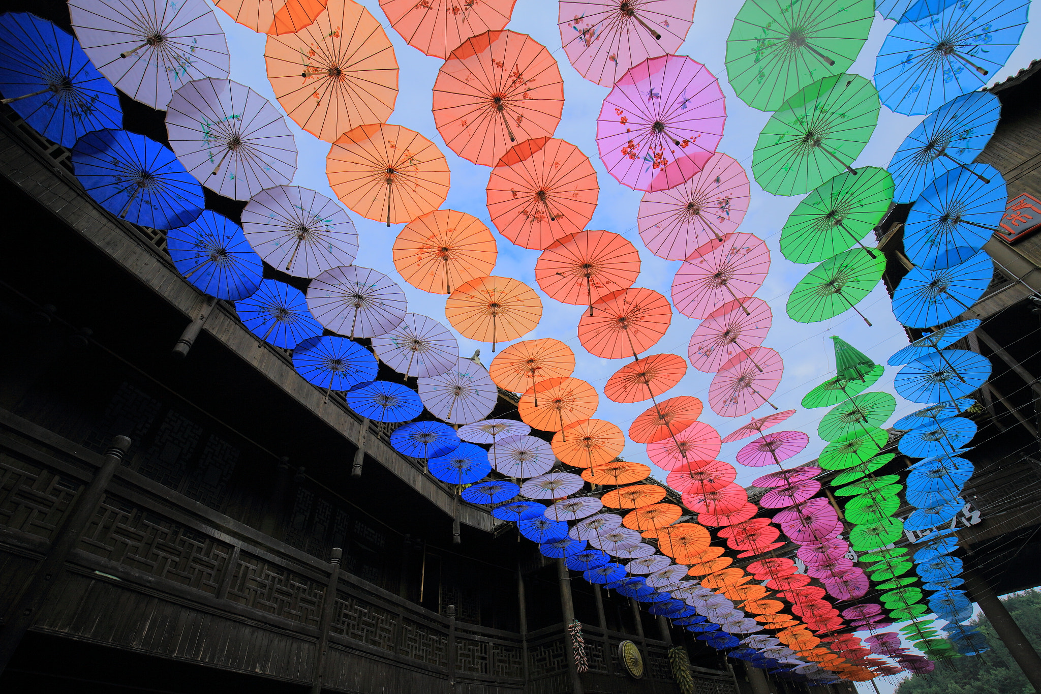 Canon EF 16-35mm F4L IS USM sample photo. Umbrellas in youyang, chongqing, china photography