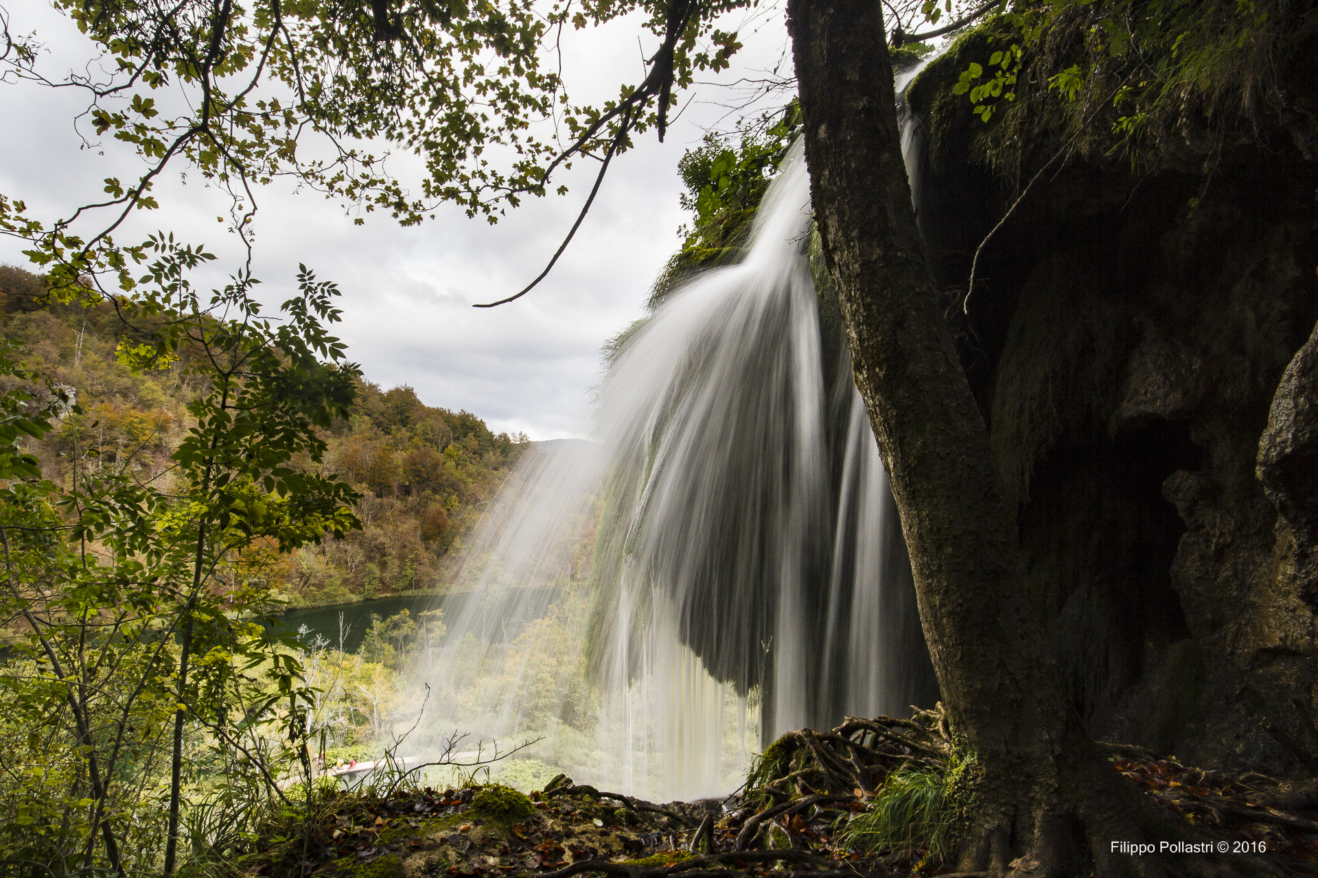 Canon EOS 550D (EOS Rebel T2i / EOS Kiss X4) + Sigma 10-20mm F4-5.6 EX DC HSM sample photo. Waterfall photography