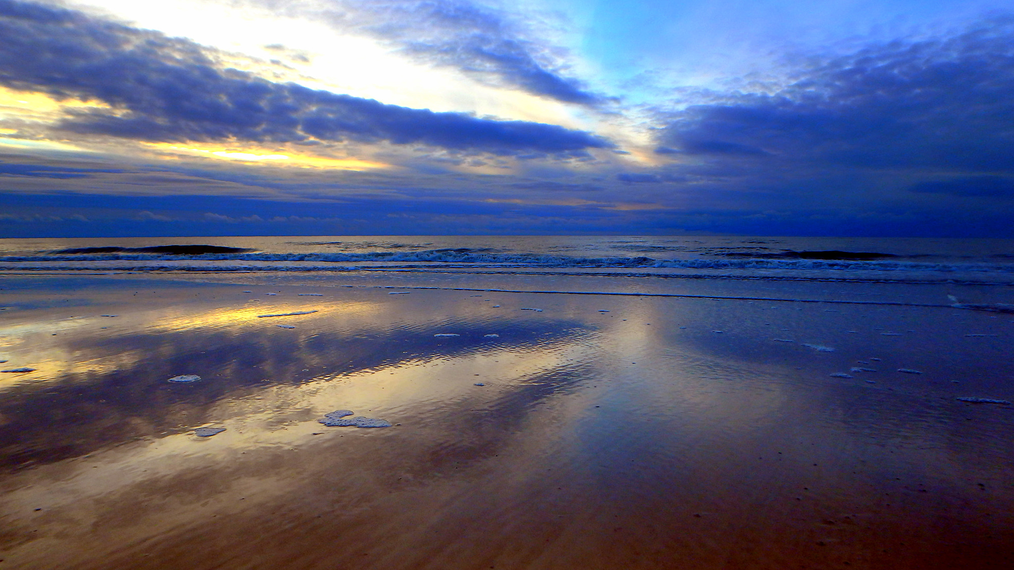 Olympus TG-850 sample photo. Sea photography