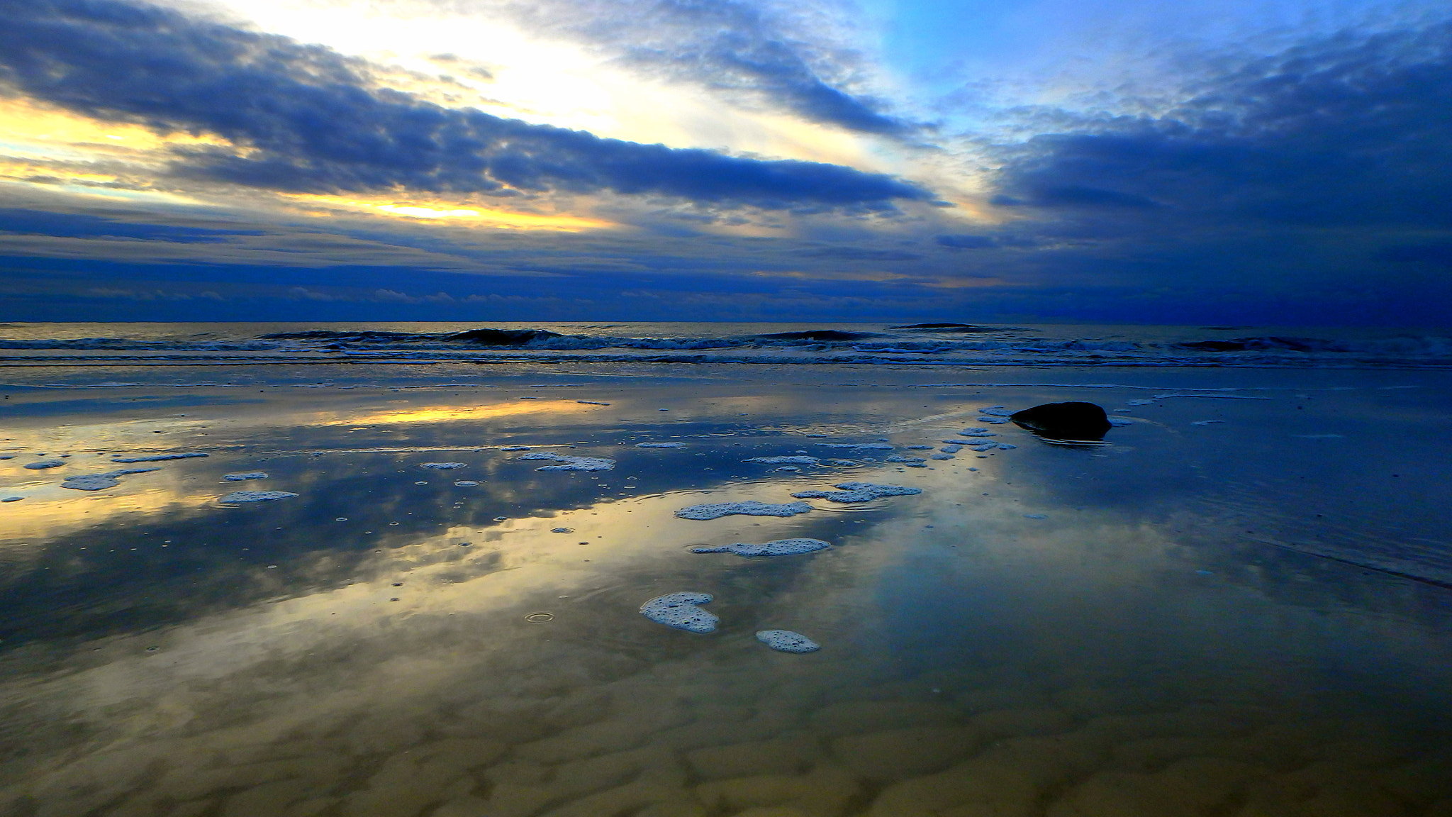 Olympus TG-850 sample photo. Sea photography