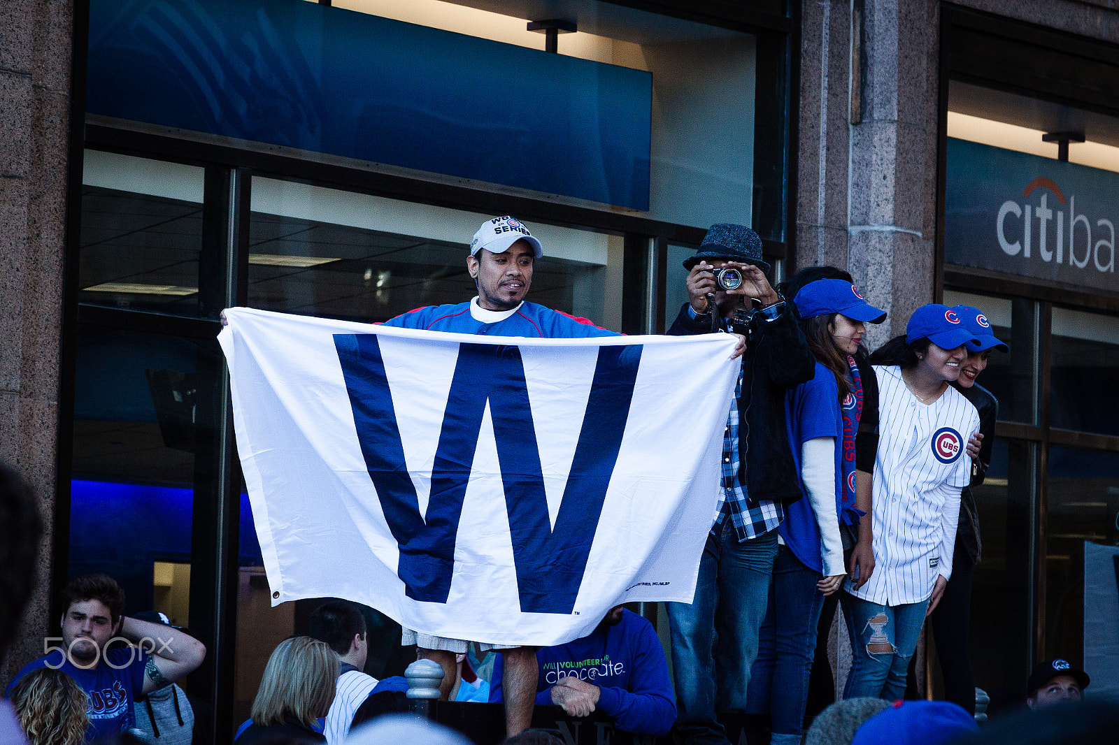 Canon EOS 500D (EOS Rebel T1i / EOS Kiss X3) sample photo. Cubs parade photography