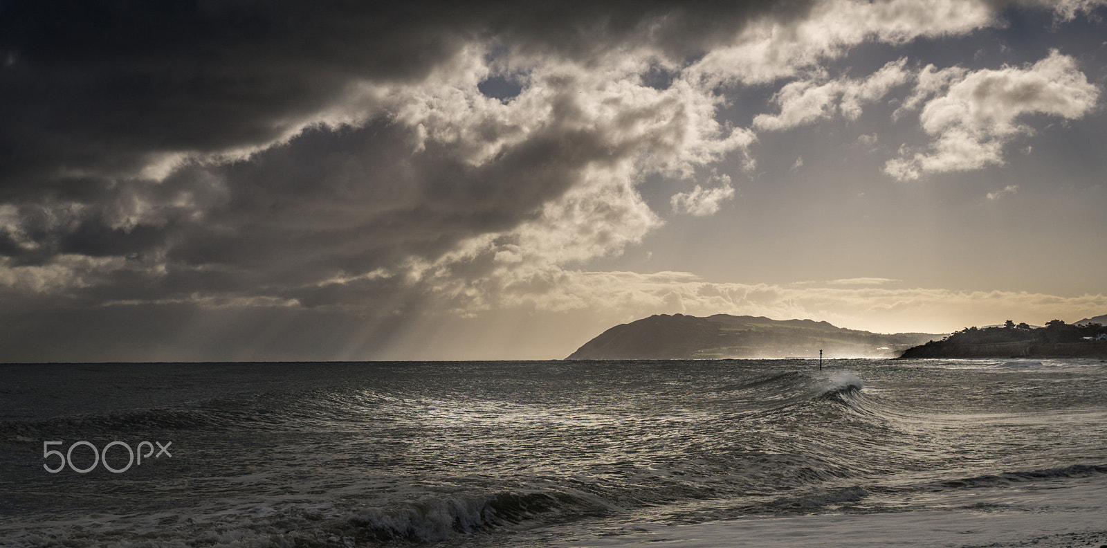 E 32mm F1.8 sample photo. Bray head photography