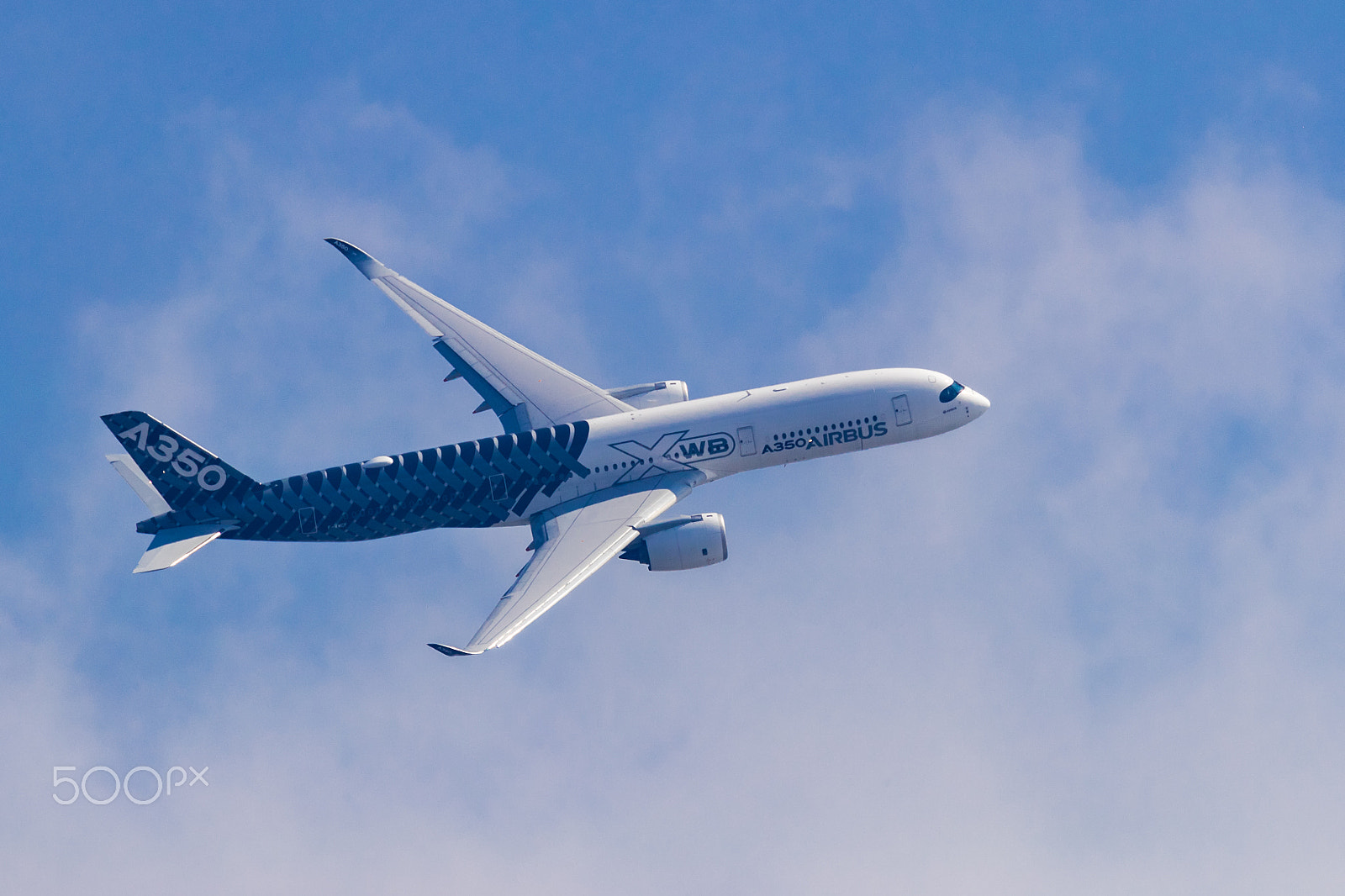 Canon EOS-1D X Mark II sample photo. Airbus a350-900 at airshow china 2016 photography